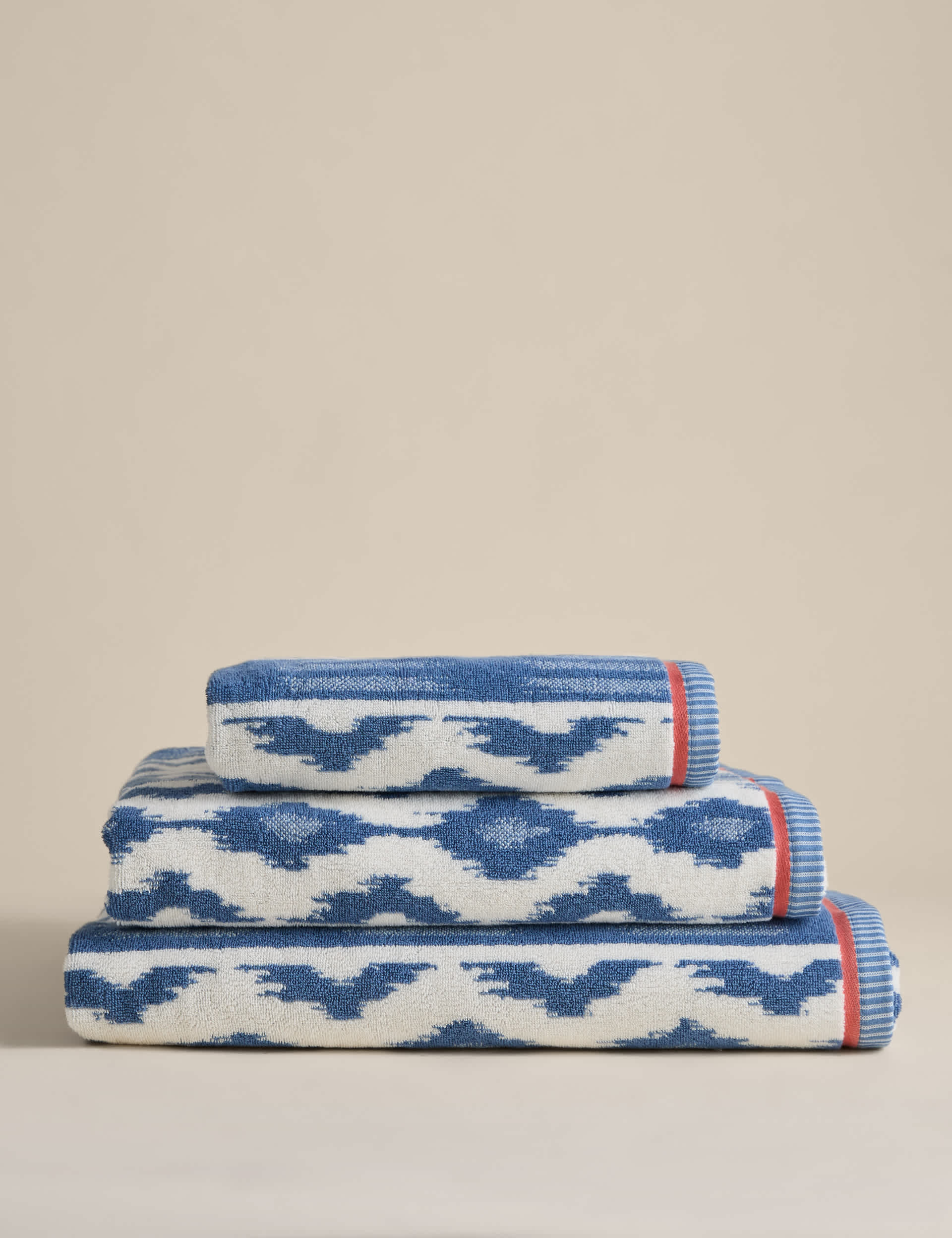 Pure Cotton Ikat Towel 550gsm (British brand)
