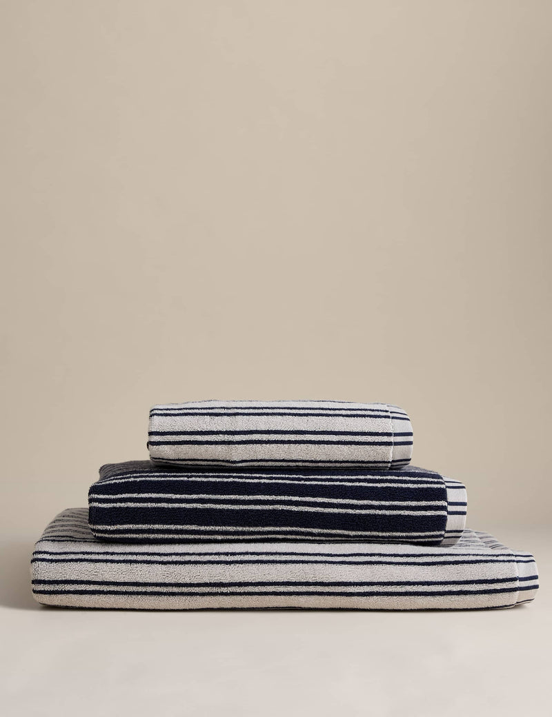 Pure cotton narrow stripe towel 500 GSM, UK version