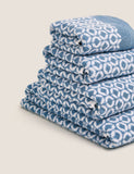Pure cotton towel with geometric pattern 550 GSM, imported from the UK
