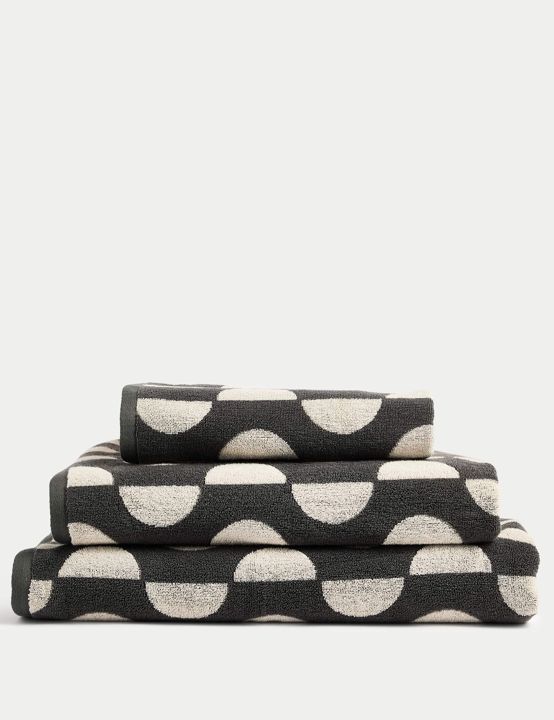 Pure Cotton Geometric Semi Circle Towel