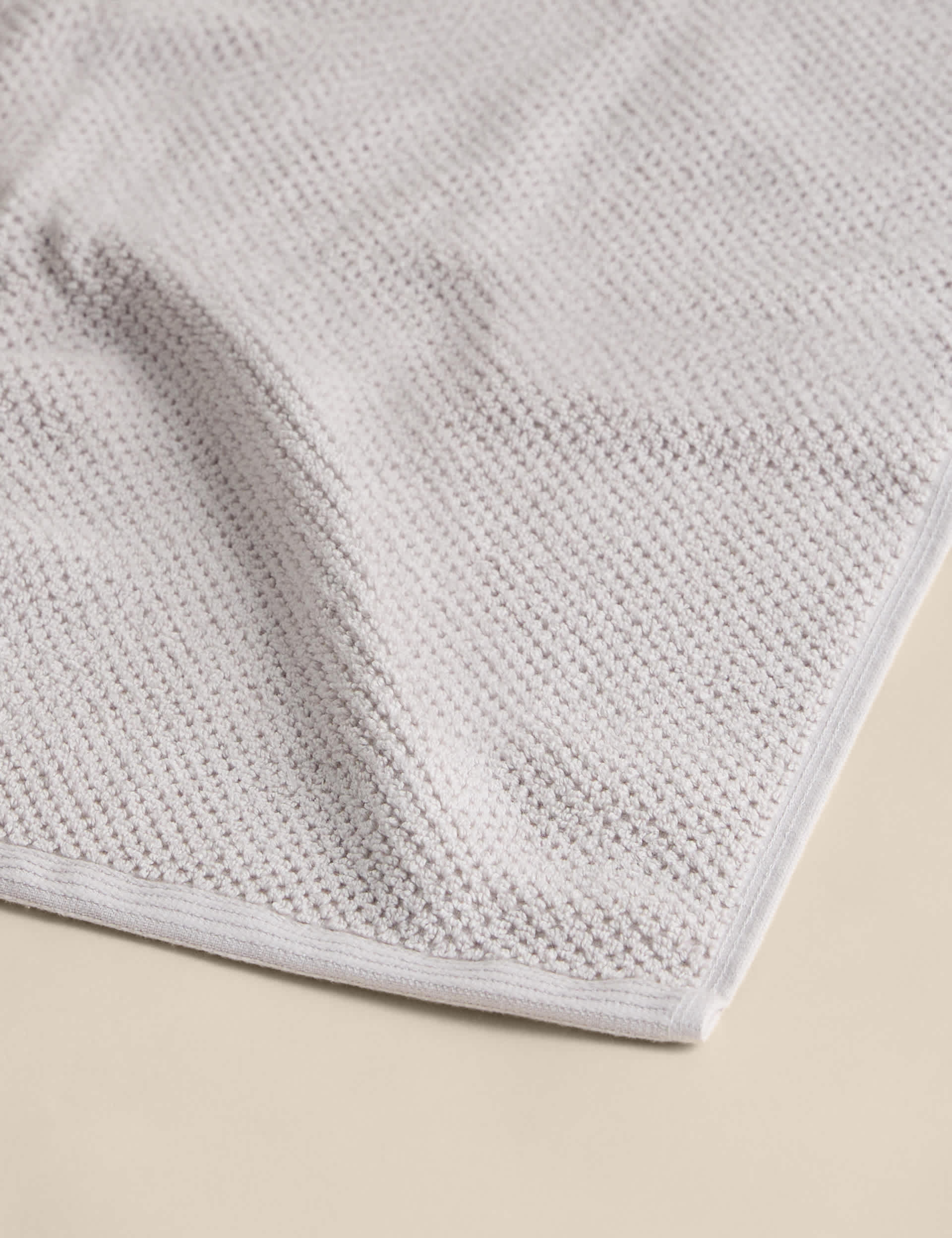 Pure cotton rice weave bath towel 550 gsm, imported from the UK