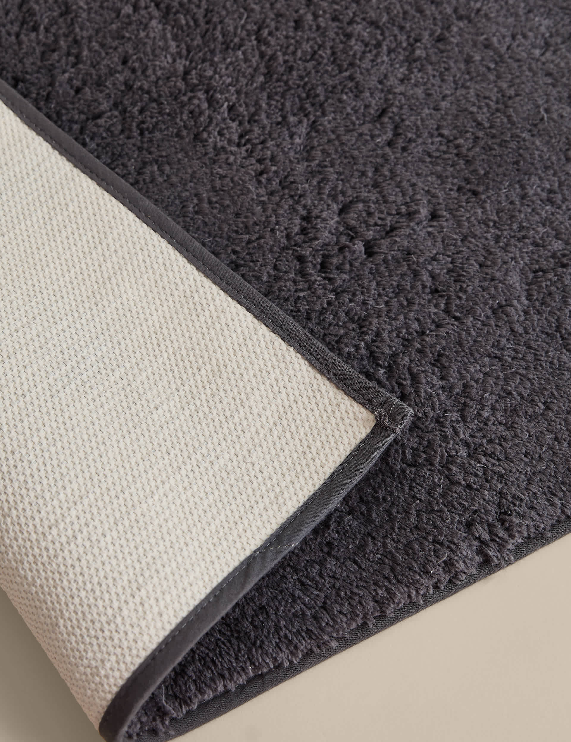 Pure cotton tufted bath mat 50x80 cm, imported from the UK