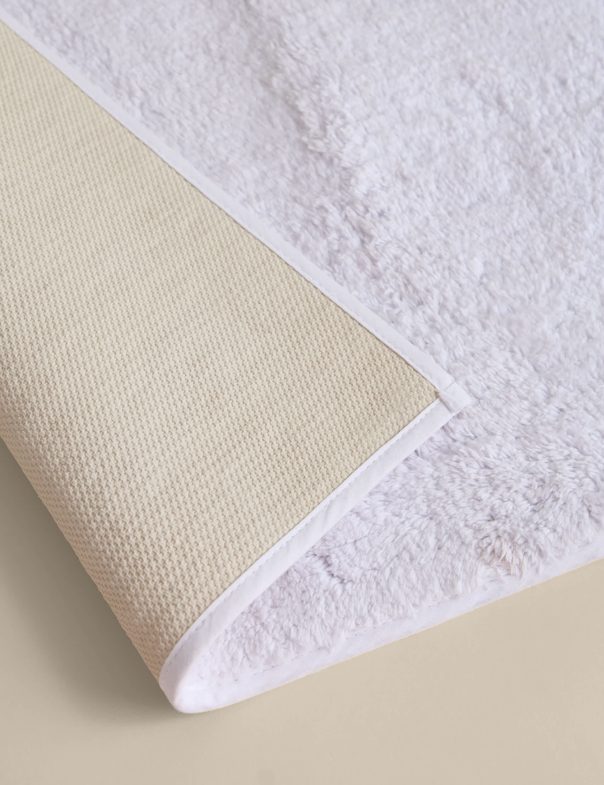 Pure cotton tufted bath mat 50x80 cm, imported from the UK