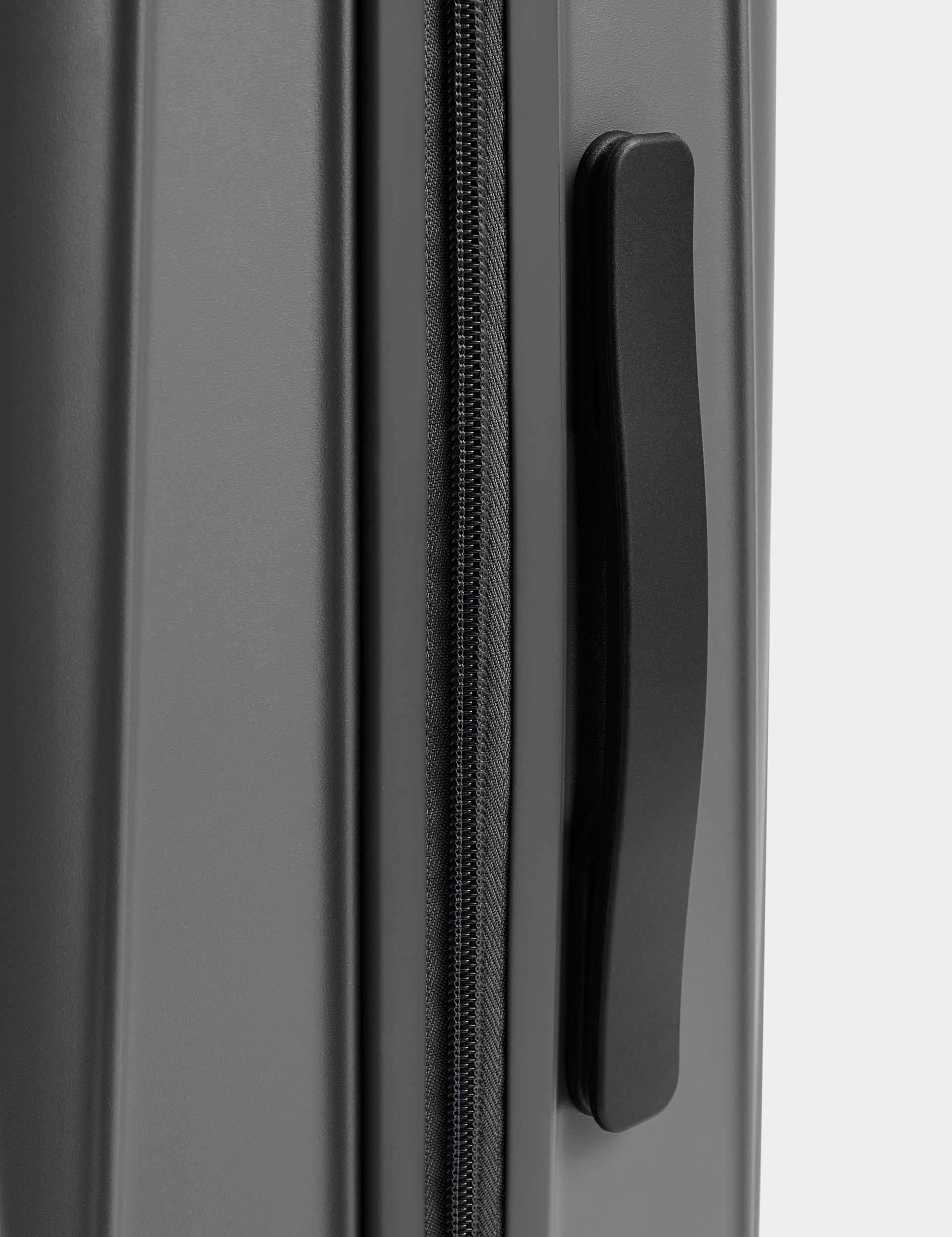 Amalfi hard shell cabin suitcase 4 wheel - British product