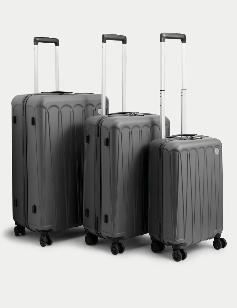Amalfi 4 wheel hard shell medium suitcase - British product