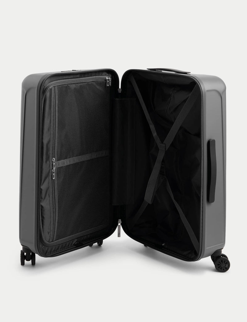 Amalfi 4 wheel hard shell medium suitcase - British product