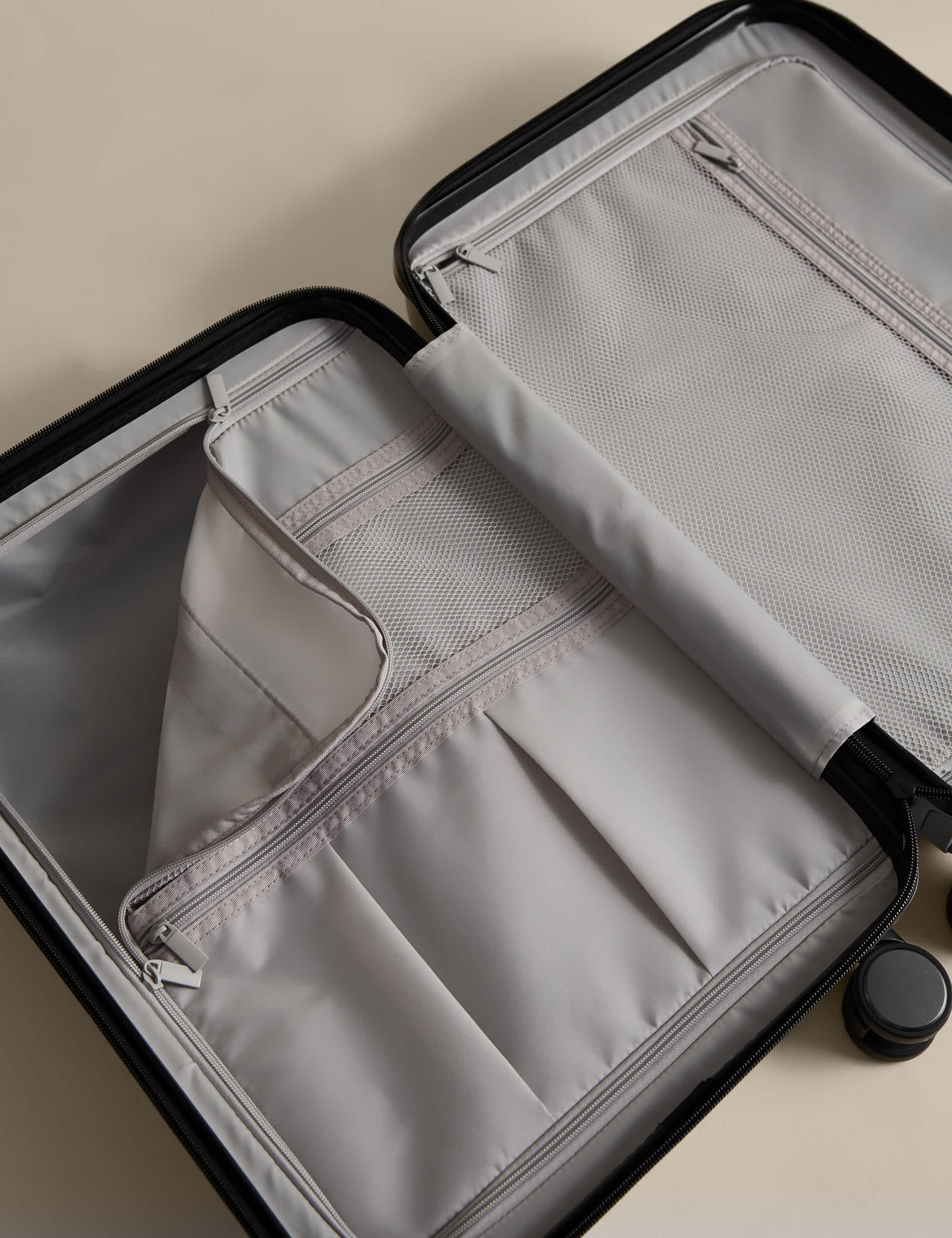 Oslo hard shell cabin suitcase with wheels - British product