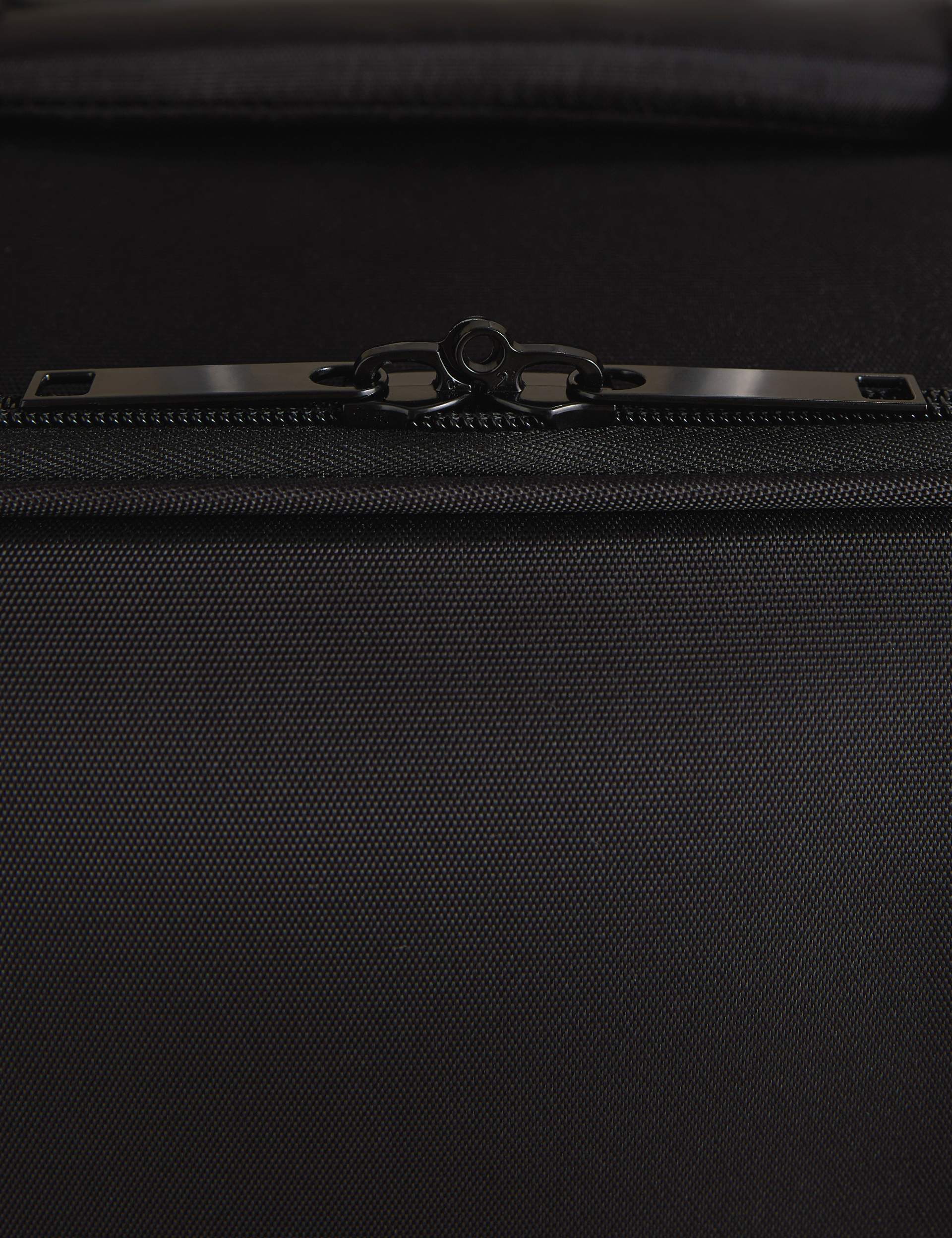 Valletta soft medium suitcase 4 wheel, imported from the UK