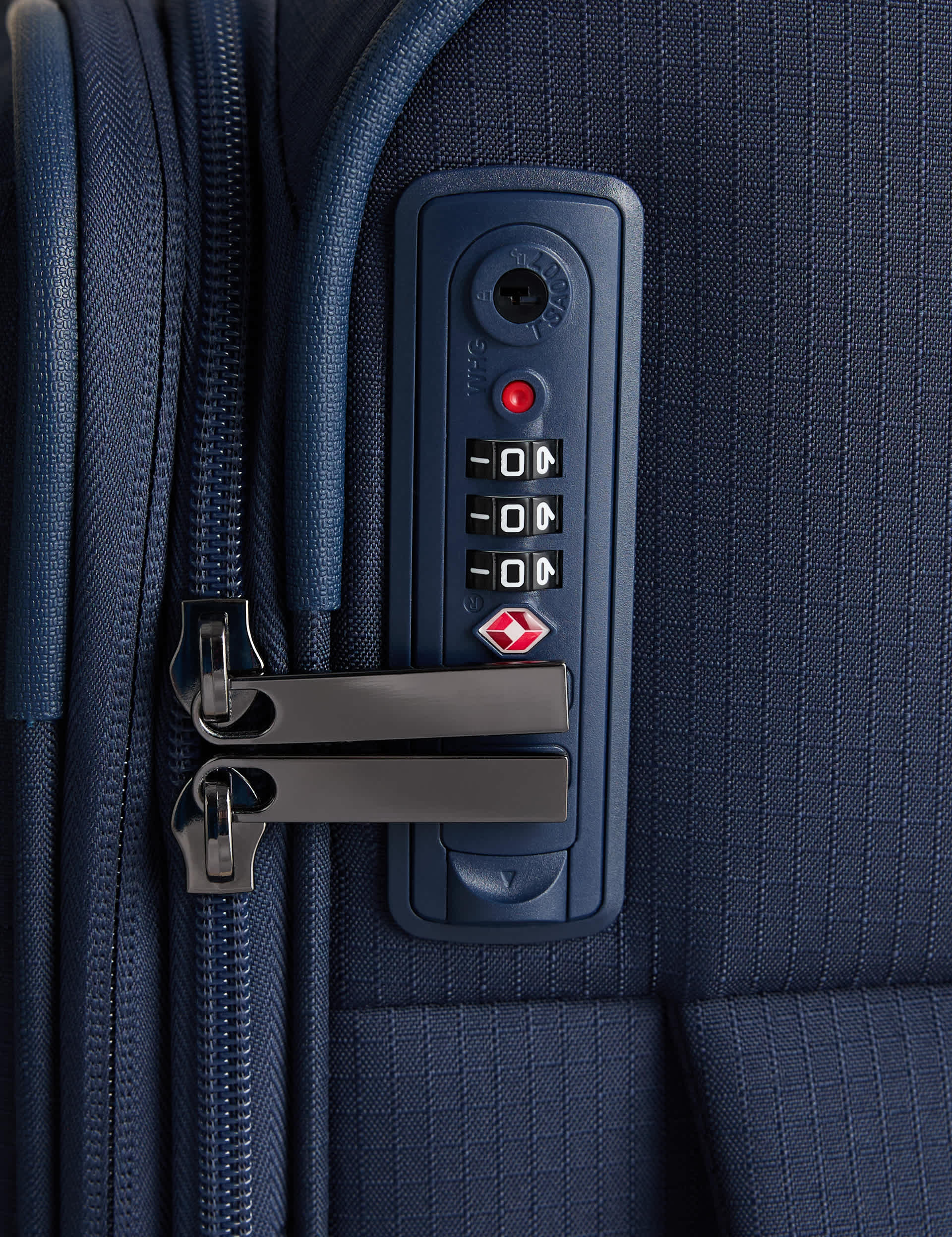 Geneva soft cabin carry-on suitcase with 4 wheels, UK version