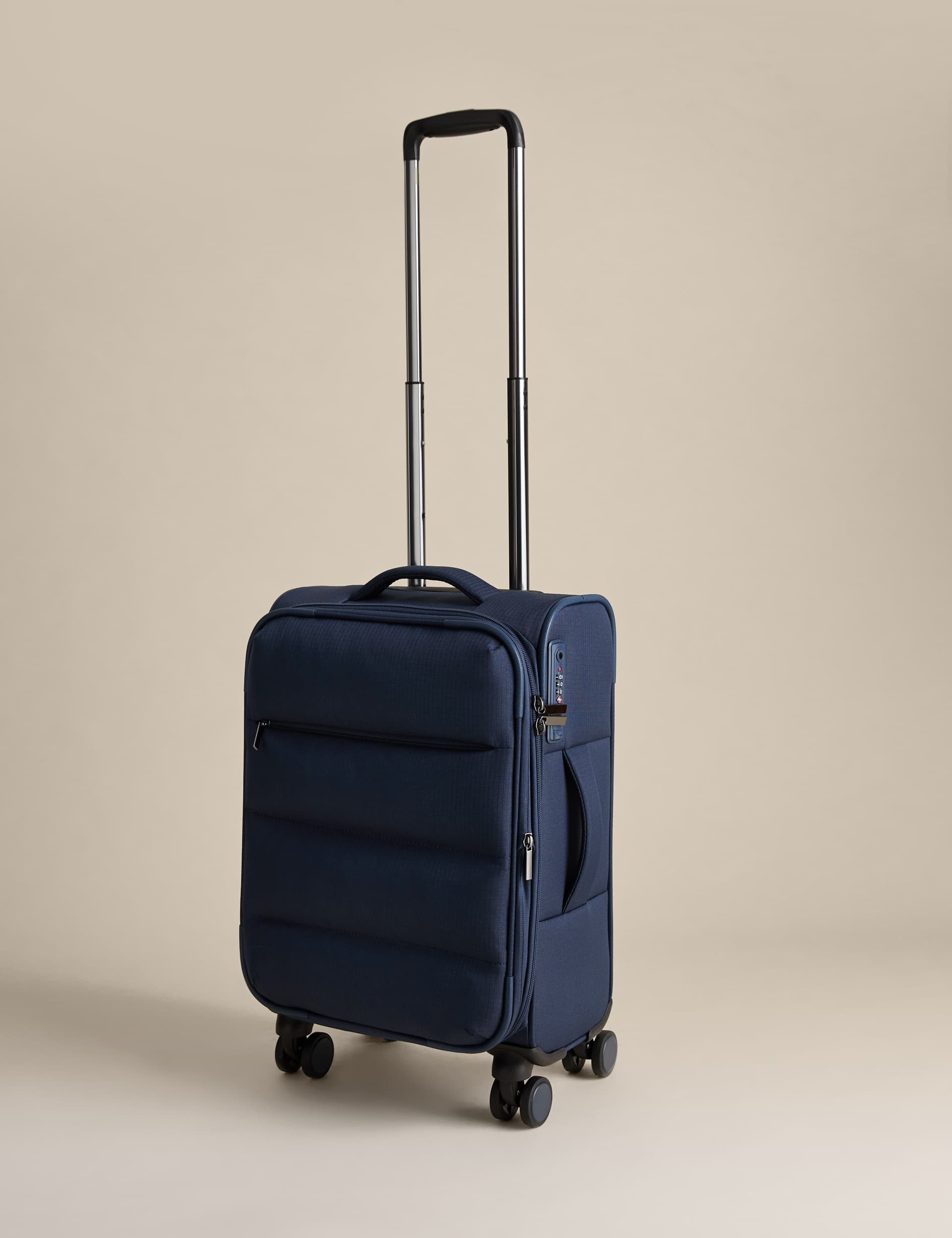 Geneva soft cabin carry-on suitcase with 4 wheels, UK version