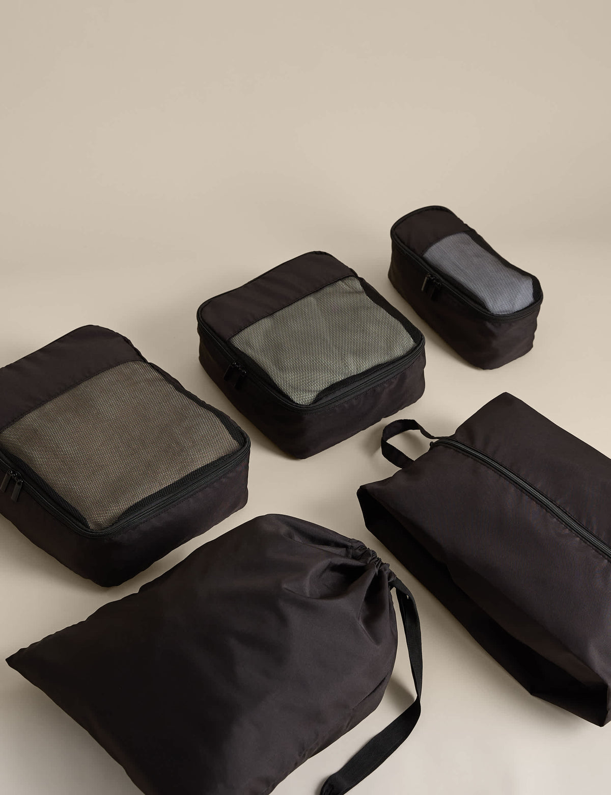 Packing cubes set of 5 with zip cubes and shoe bag, imported from the UK