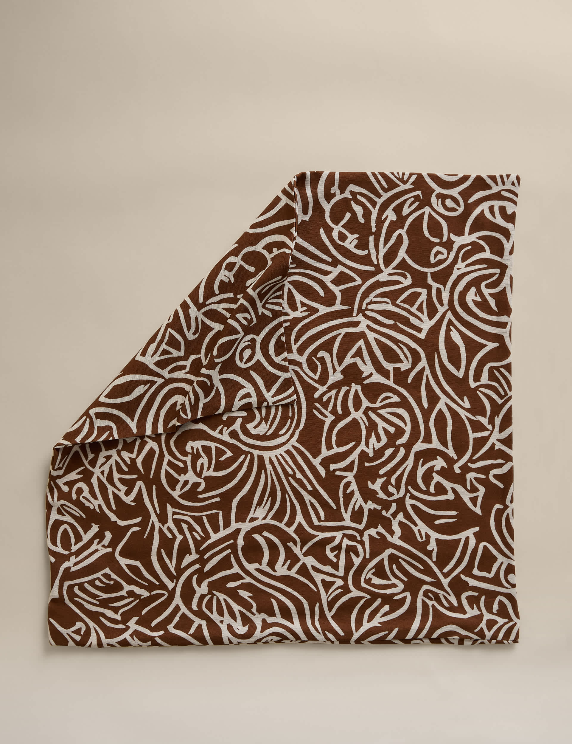 Abstract swirl cushion cover 50x50cm, UK version