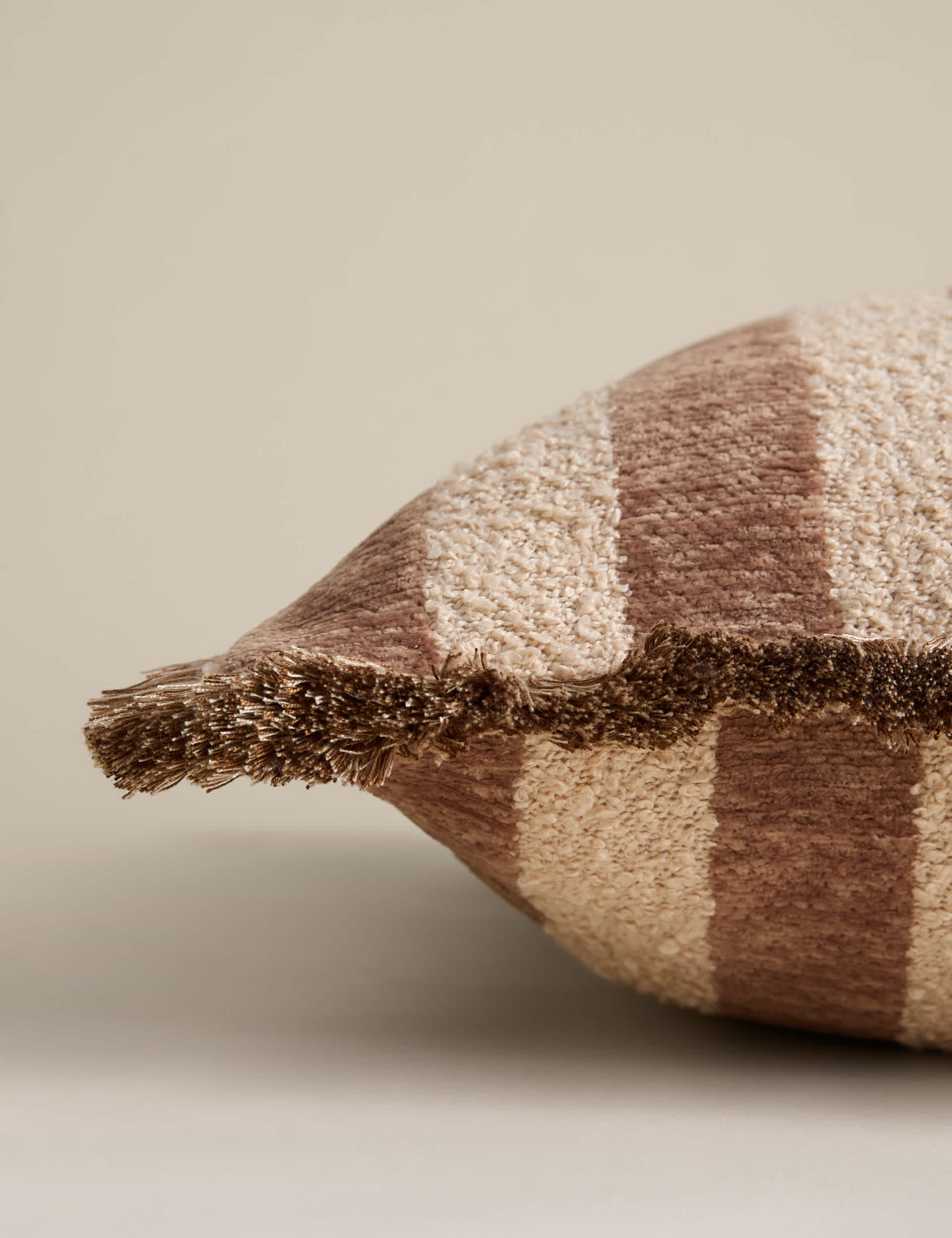 Fringed Chenille Stripe Cushion Cover 50x50 cm