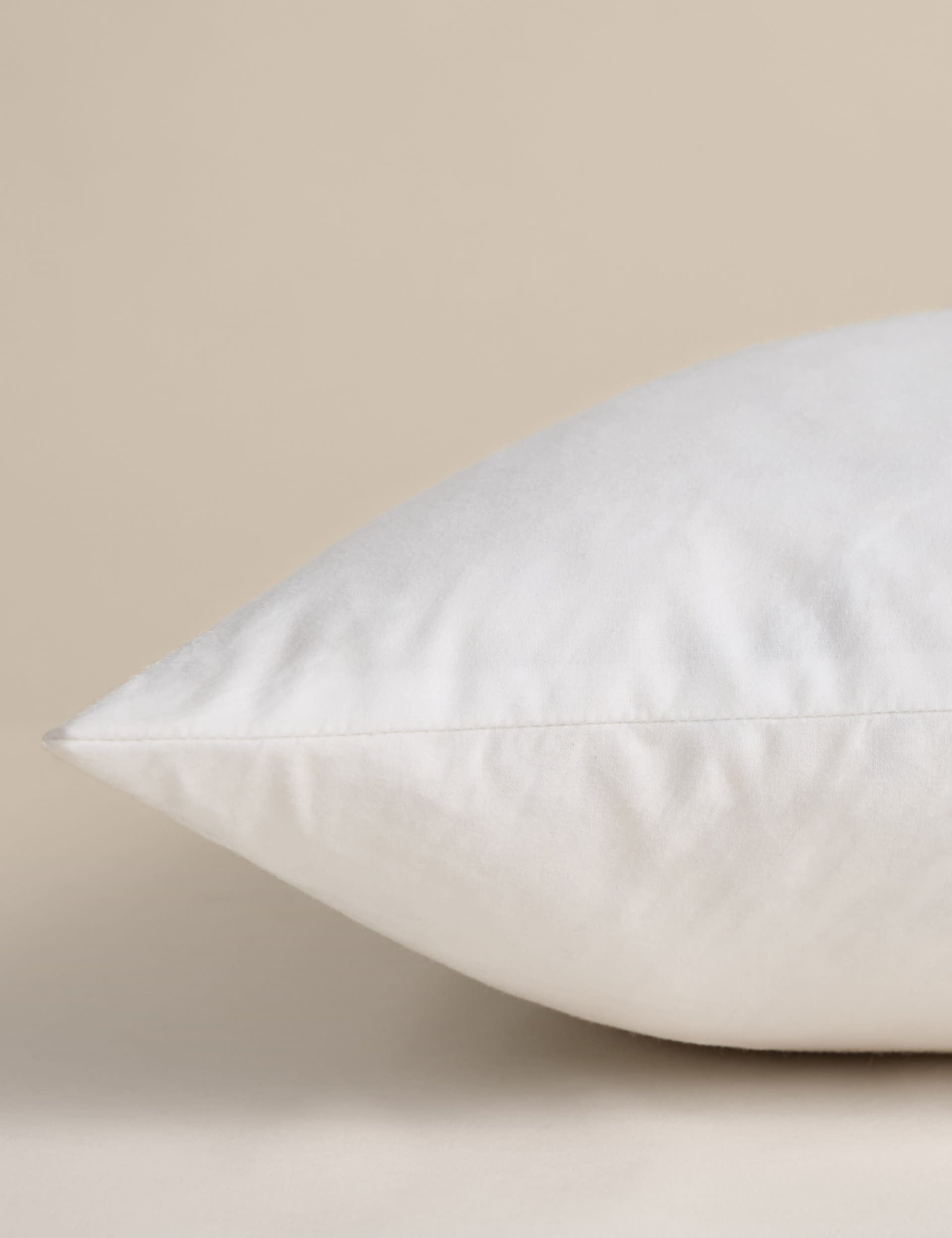 Duck feather scatter cushion pad 50cm - British product