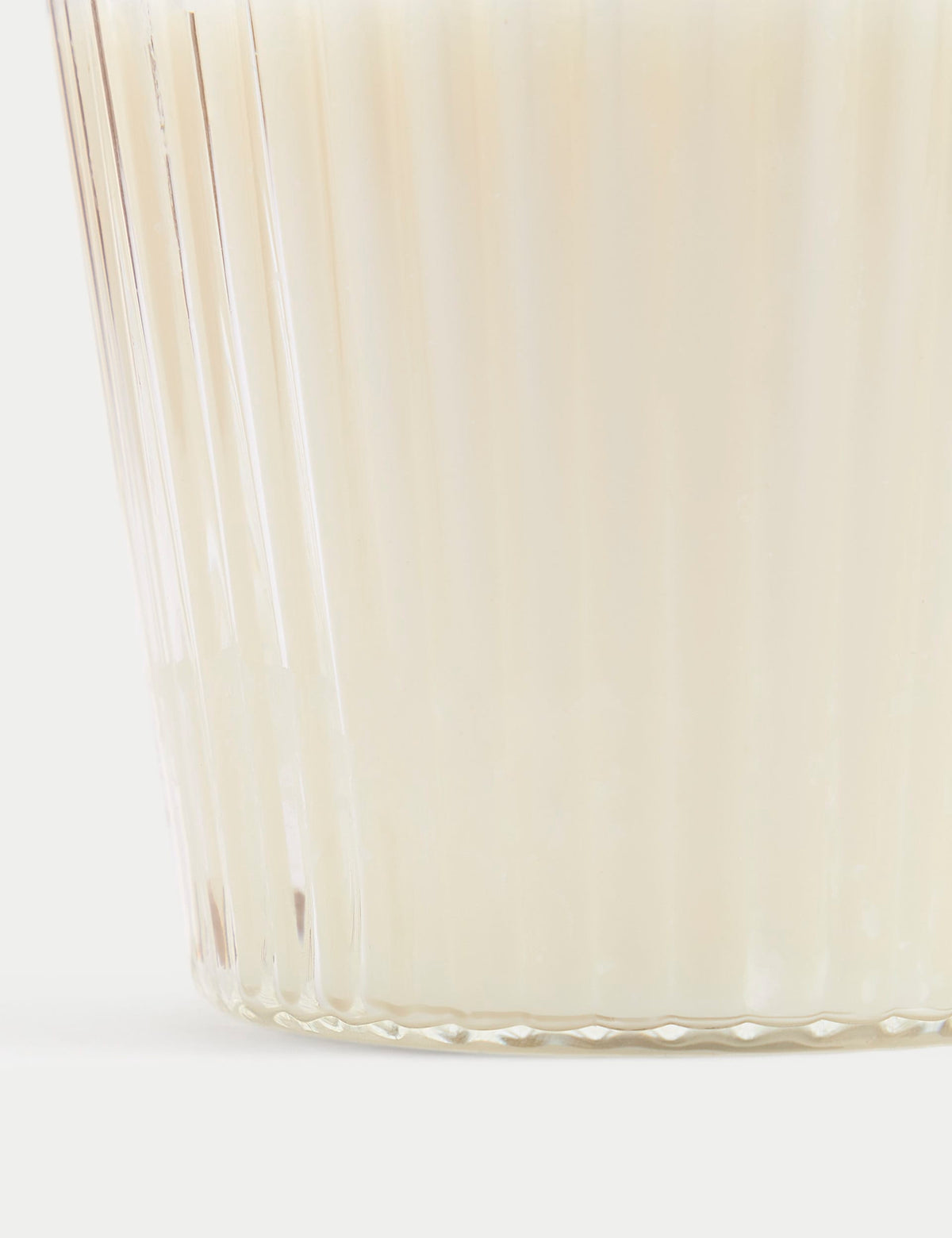Velvet Iris 3 wick candle in glass vessel (British brand)