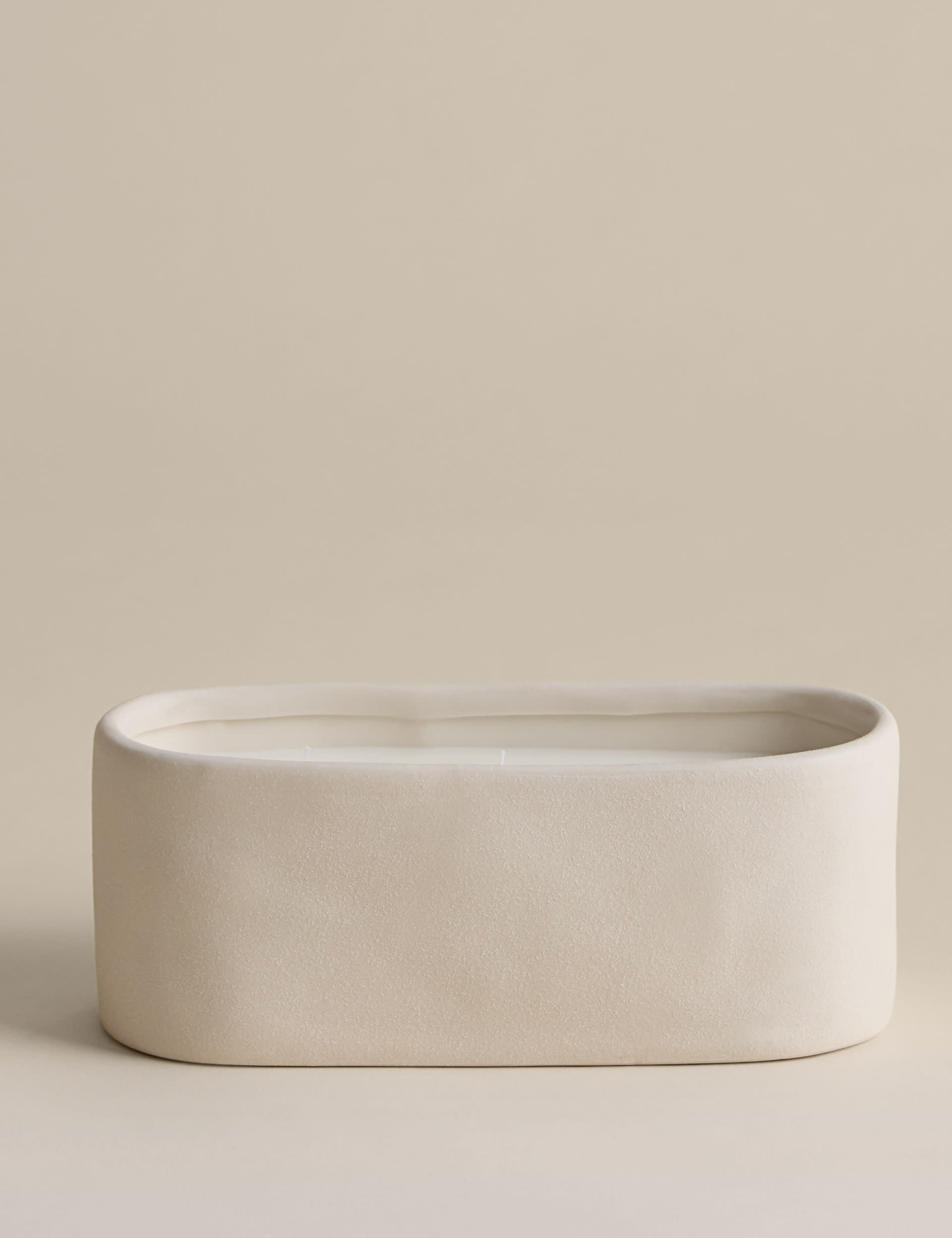 Air 3 wick candle in ceramic jar, imported from the UK