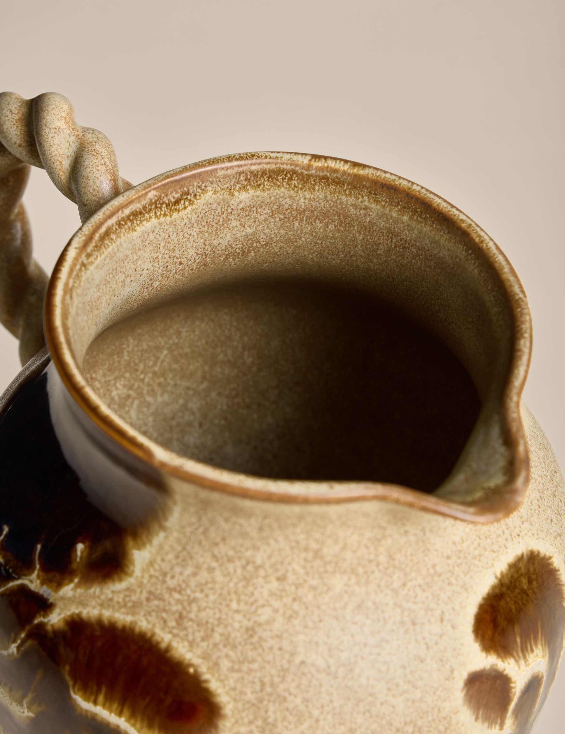 Stoneware painterly jug with abstract design - British product