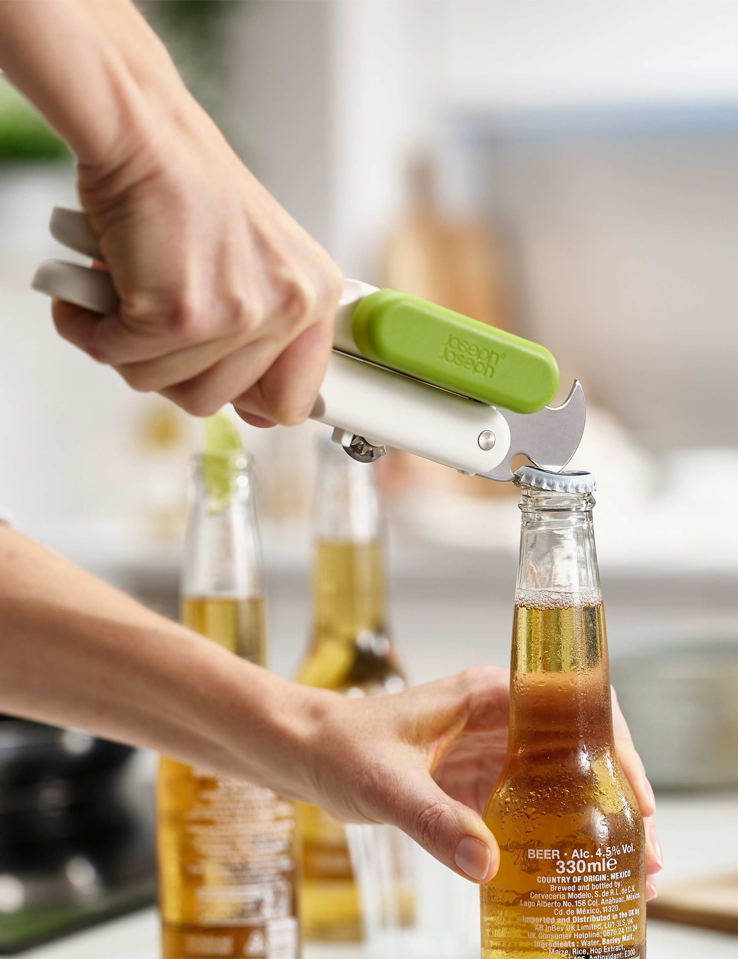 Joseph Joseph Pivot 3-in-1 can opener - British product