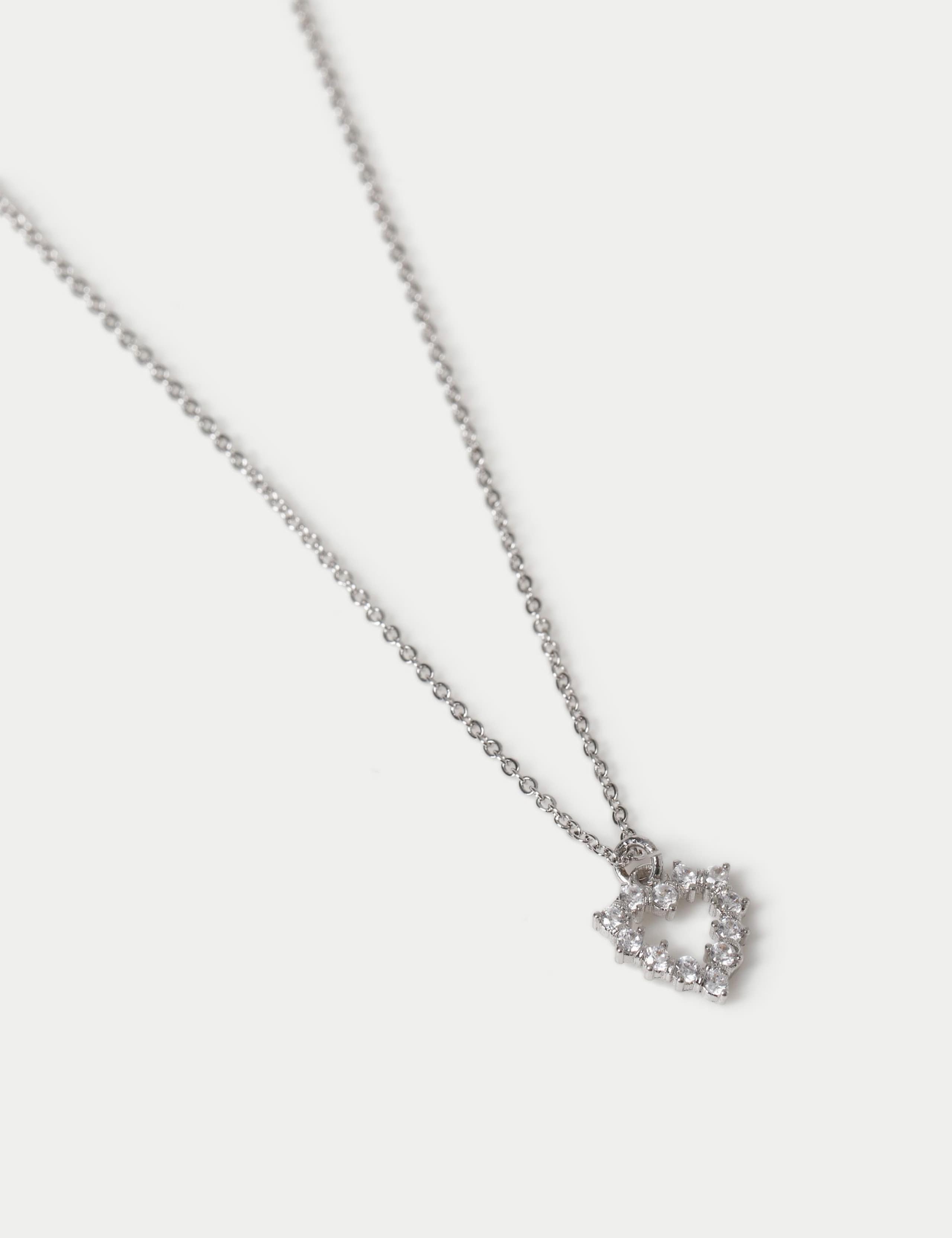 Platinum cubic zirconia heart necklace 420mm, imported from the UK