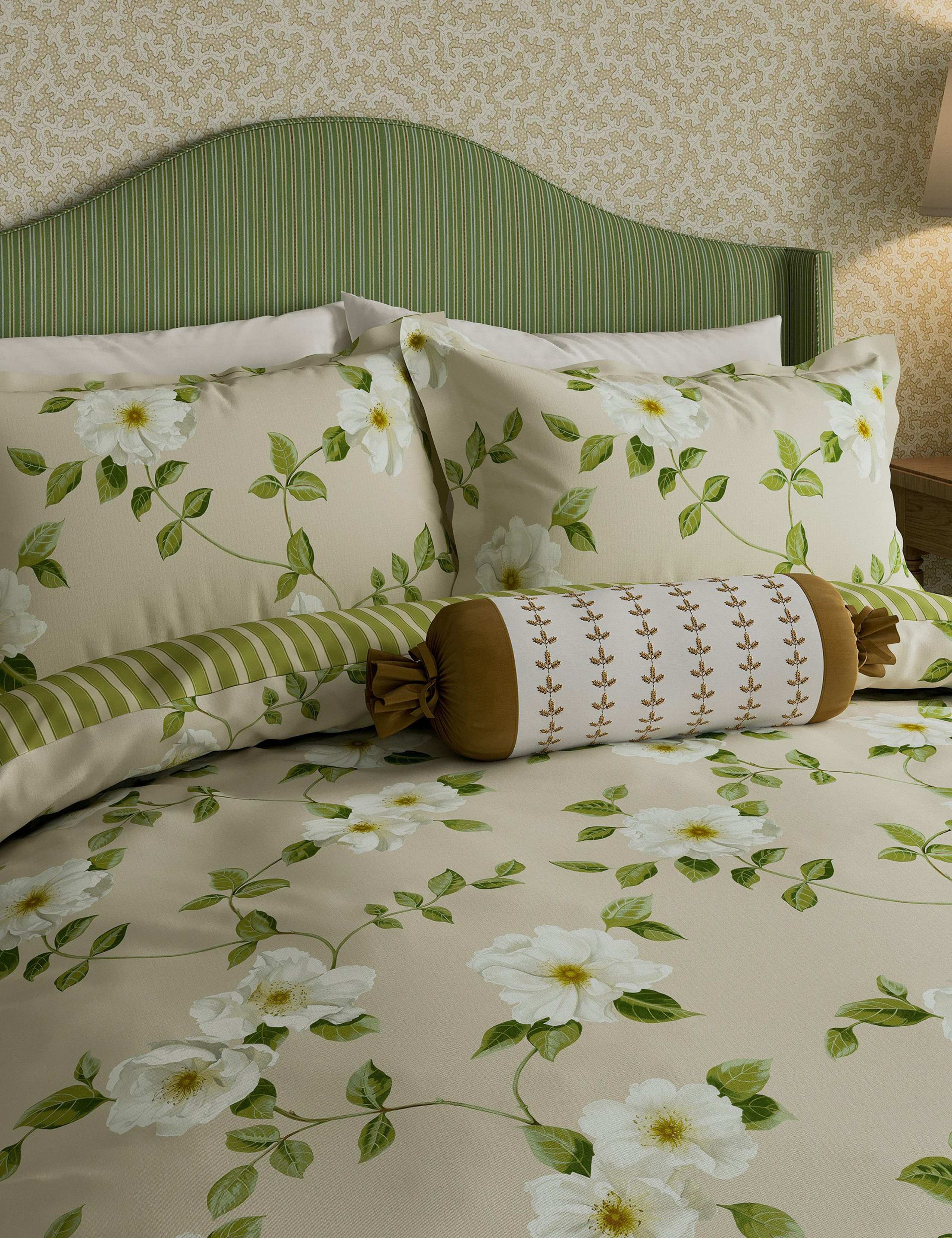 Poets Rose Floral bedding set - British product