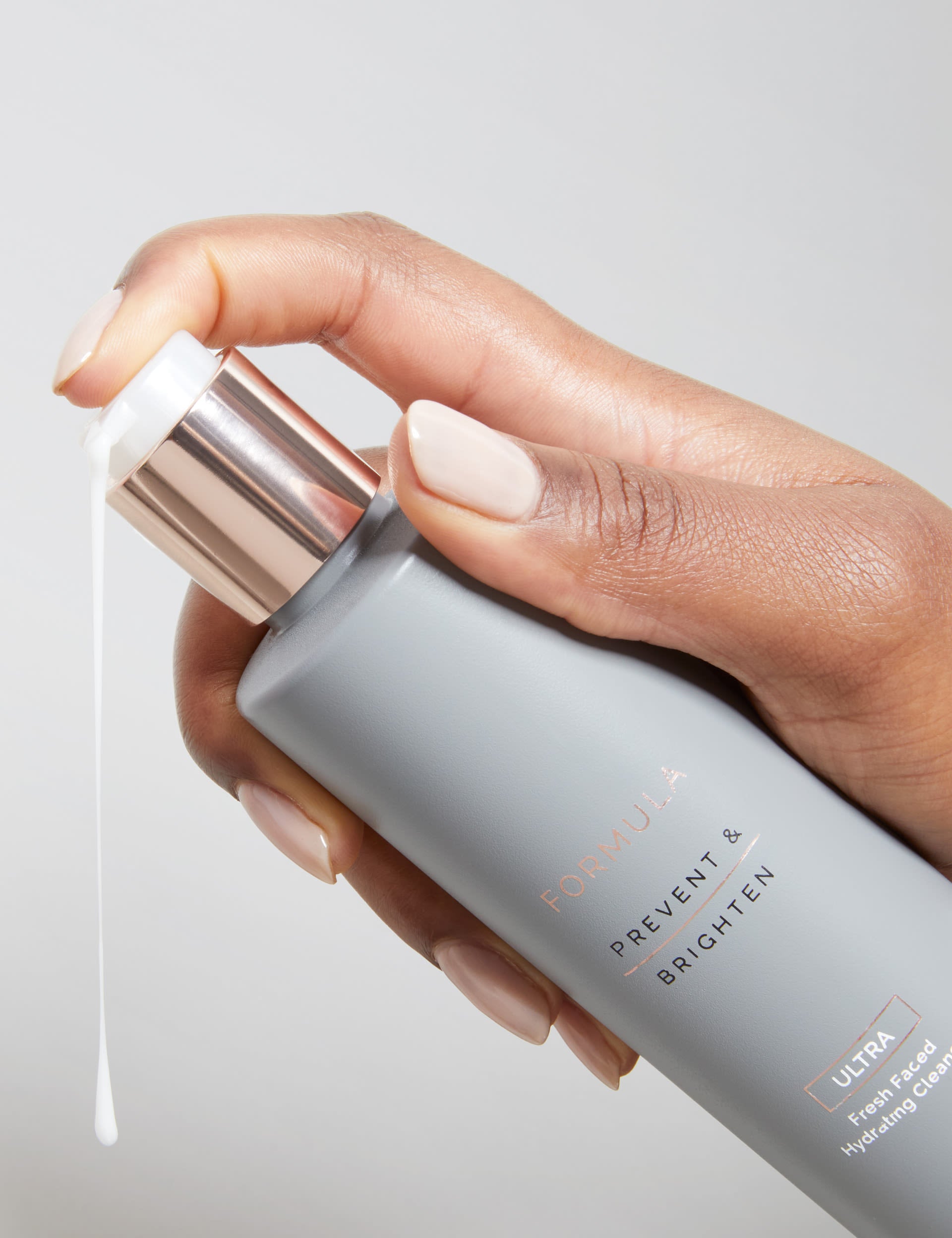 Formula Prevent & Brighten Hydrating Cleanser 190ml, imported from the UK
