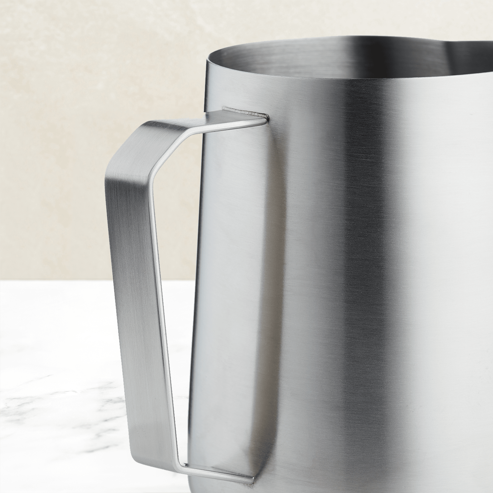 Barista & Co milk frothing pitcher 400ml - British product