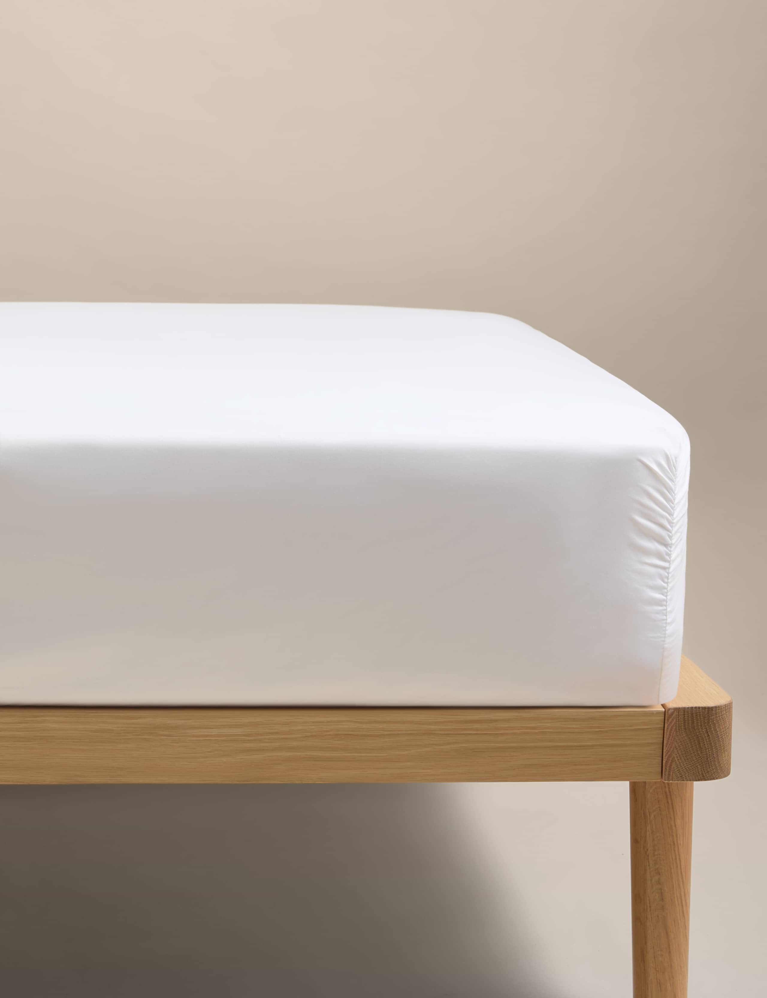 Pure cotton fitted sheet 600 thread count, UK version