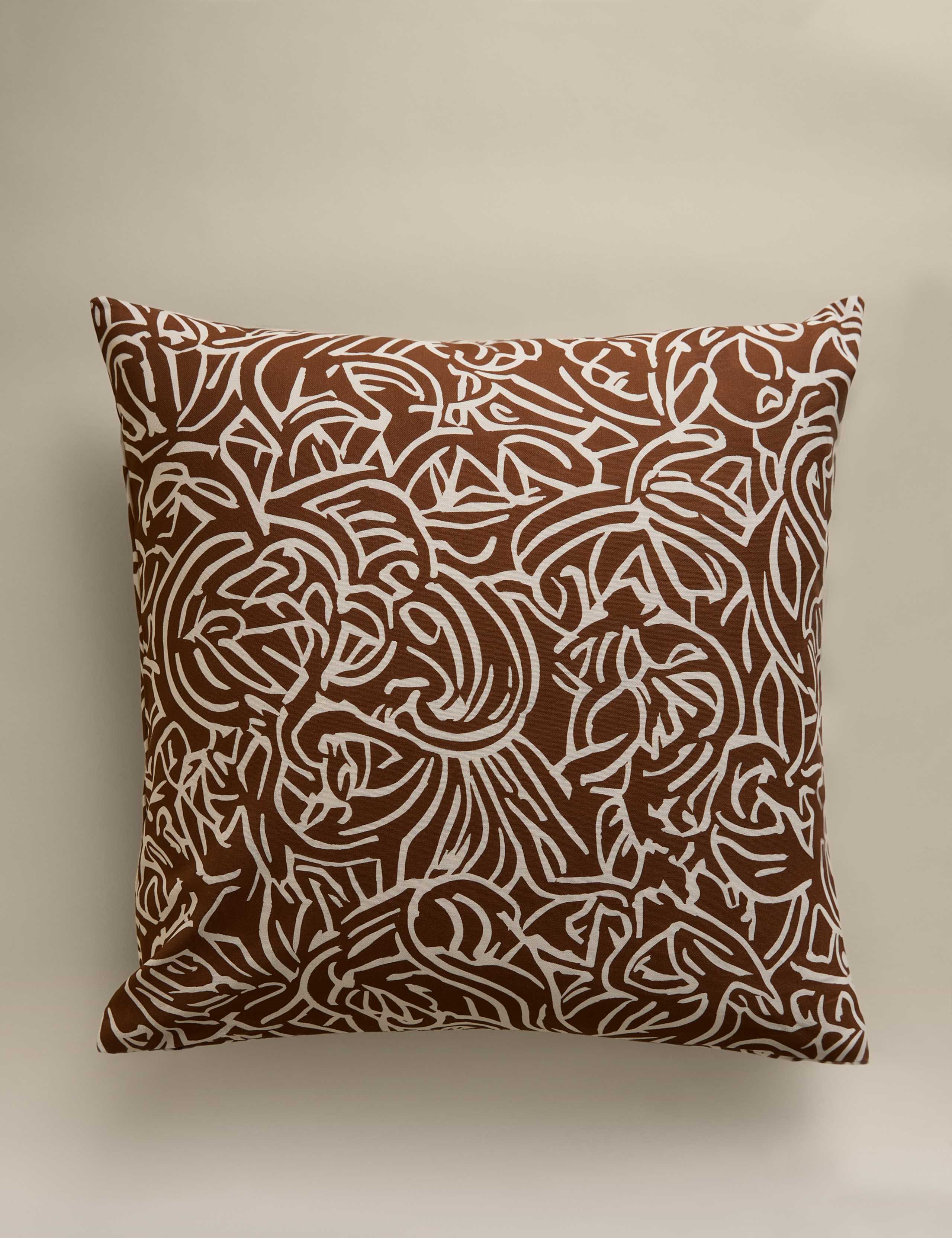 Abstract swirl cushion cover 50x50cm, UK version