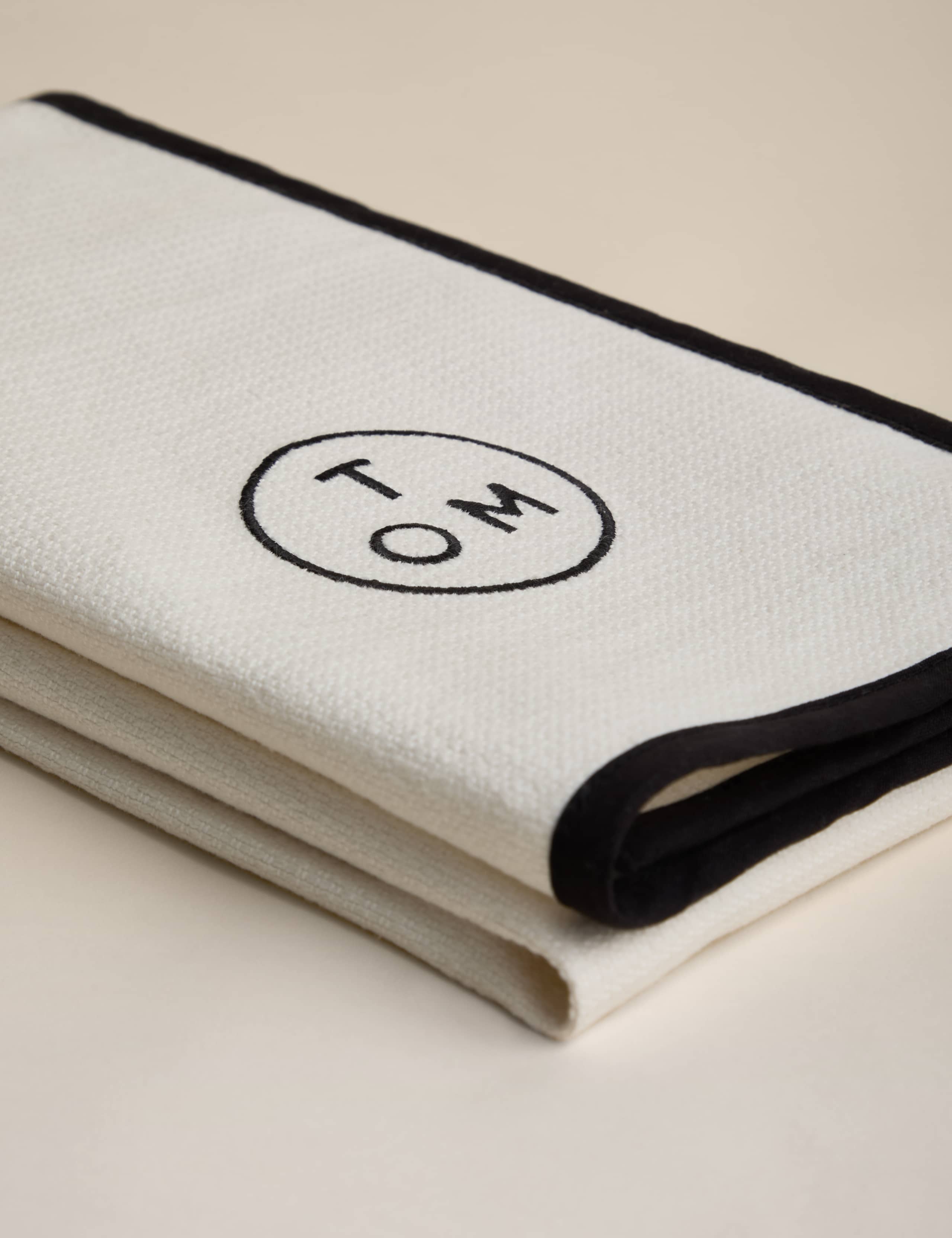 M&S X Tom Kerridge chef's cloth 103cm, imported from the UK