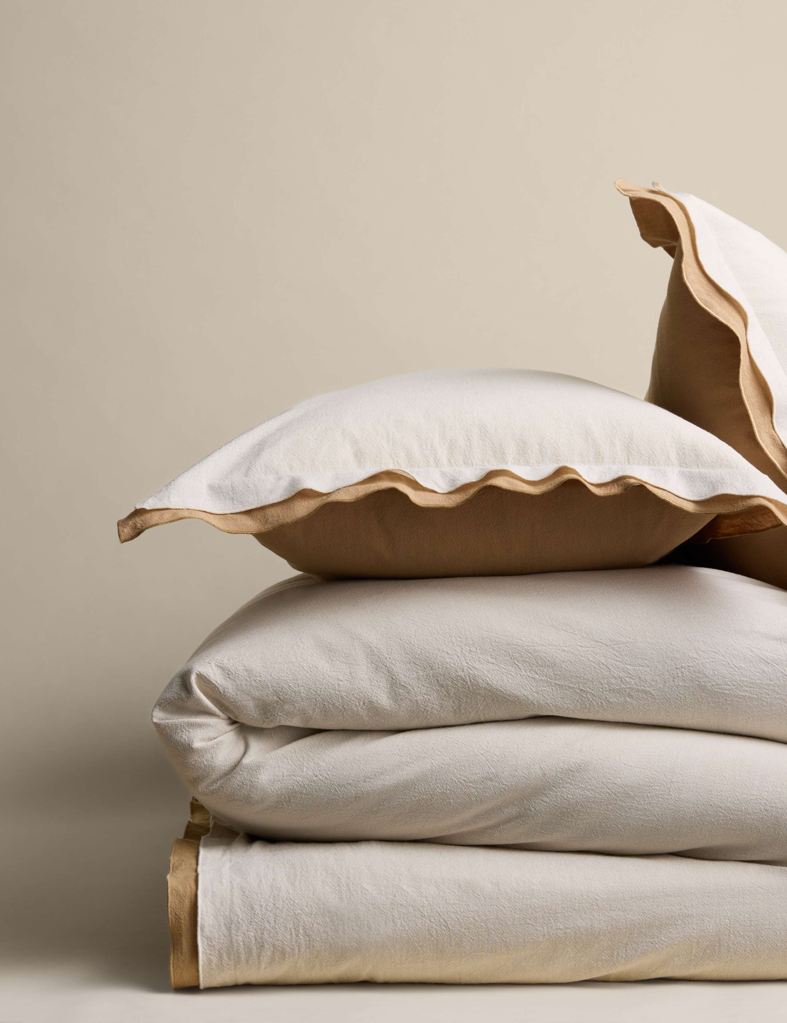 Pure cotton crepe contrast bedding set (British brand)