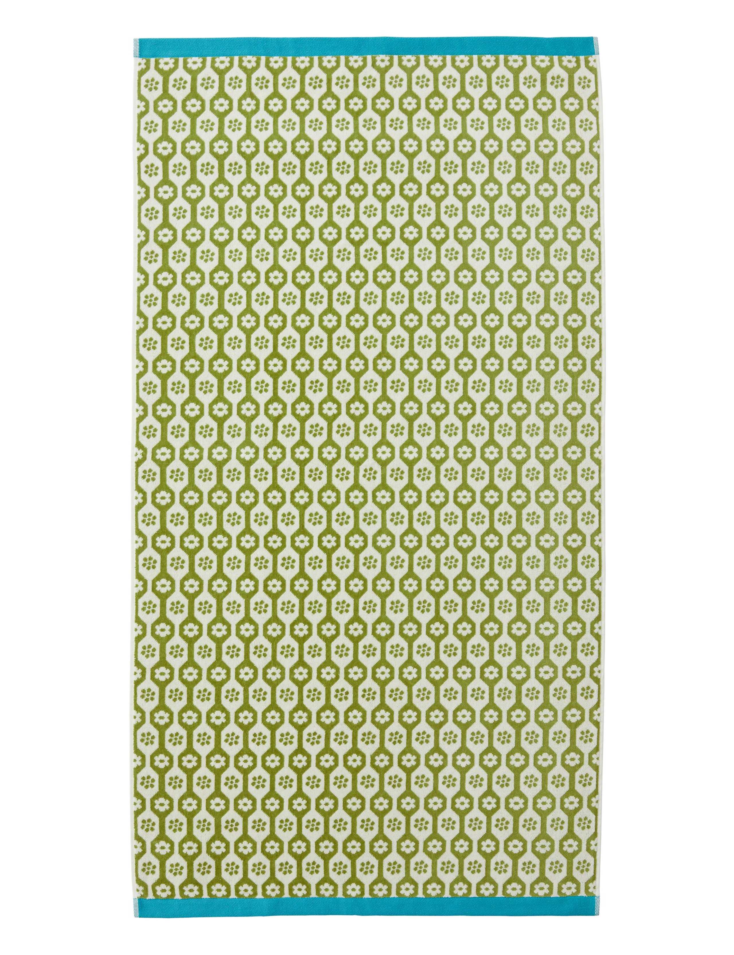 Land & Shore pure cotton daisy towel, UK version