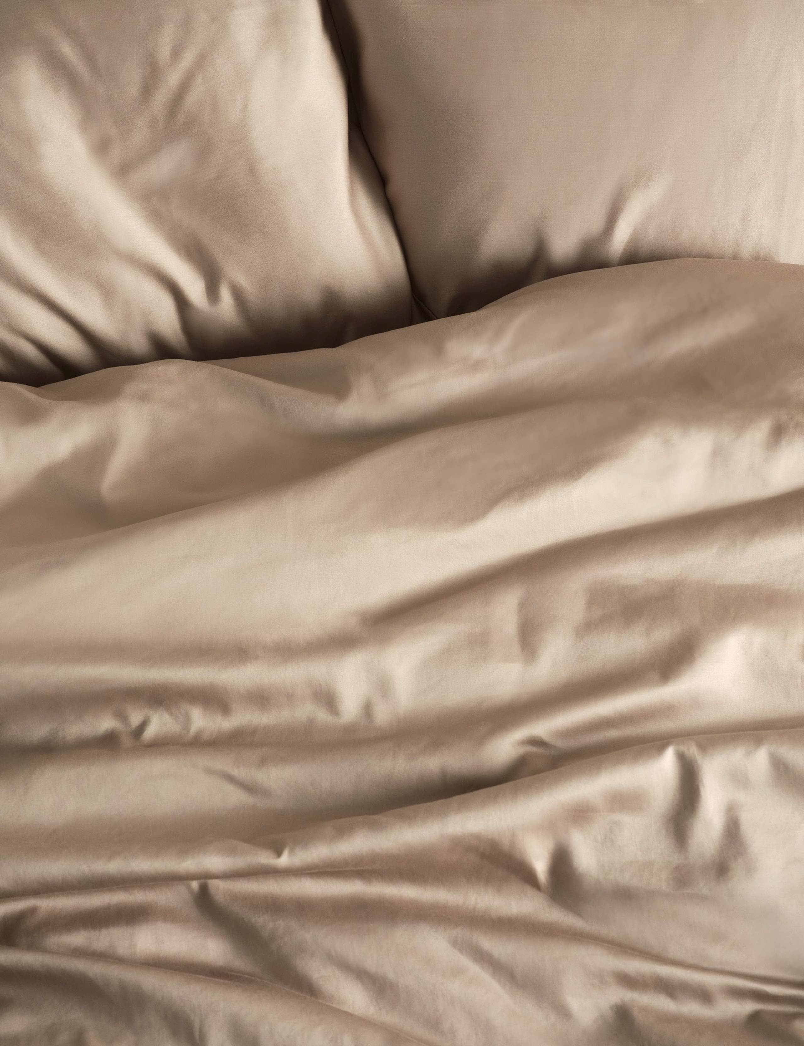 Bedfolk pure cotton duvet cover 300 thread count, imported from the UK