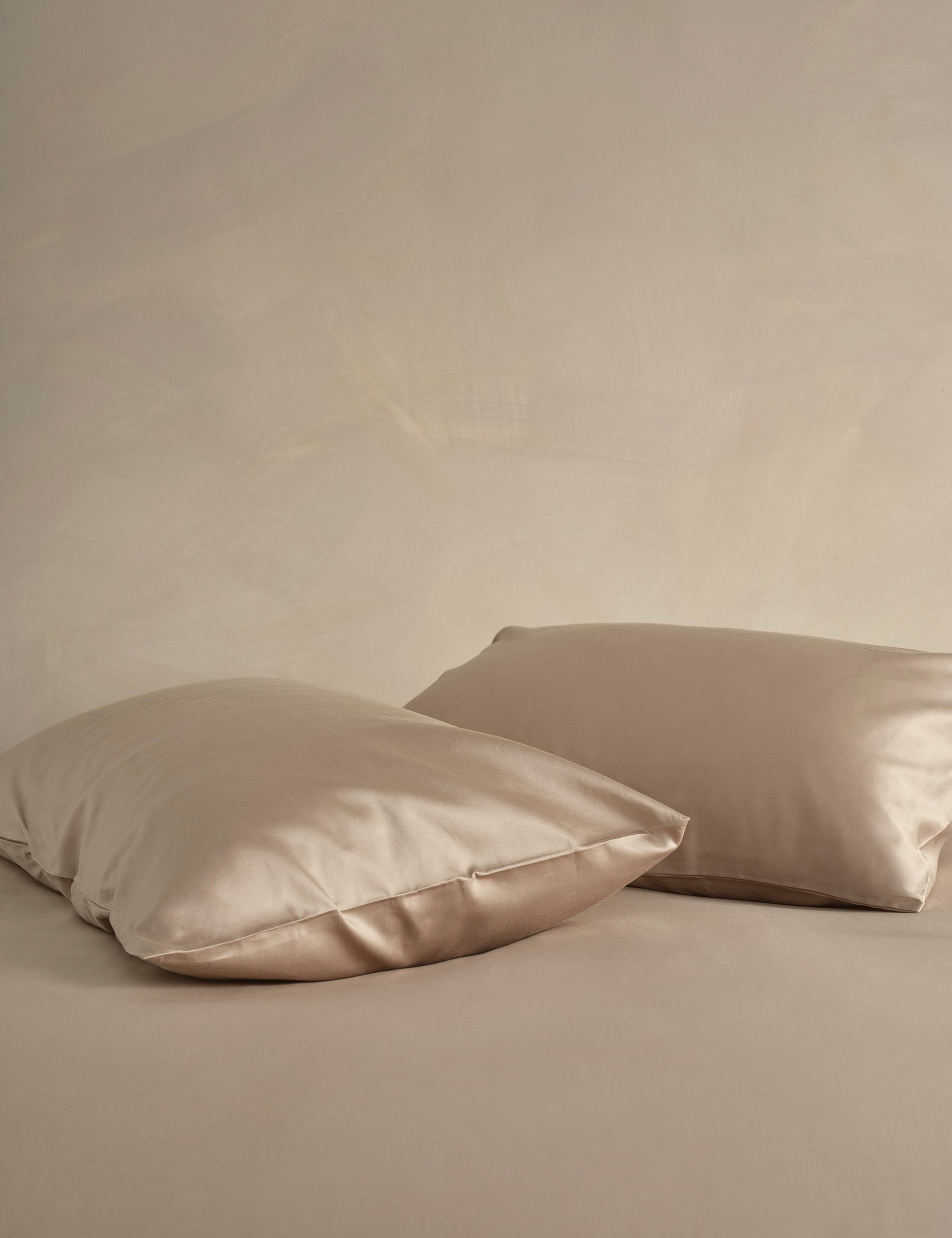 Bedfolk pure cotton duvet cover 300 thread count, imported from the UK