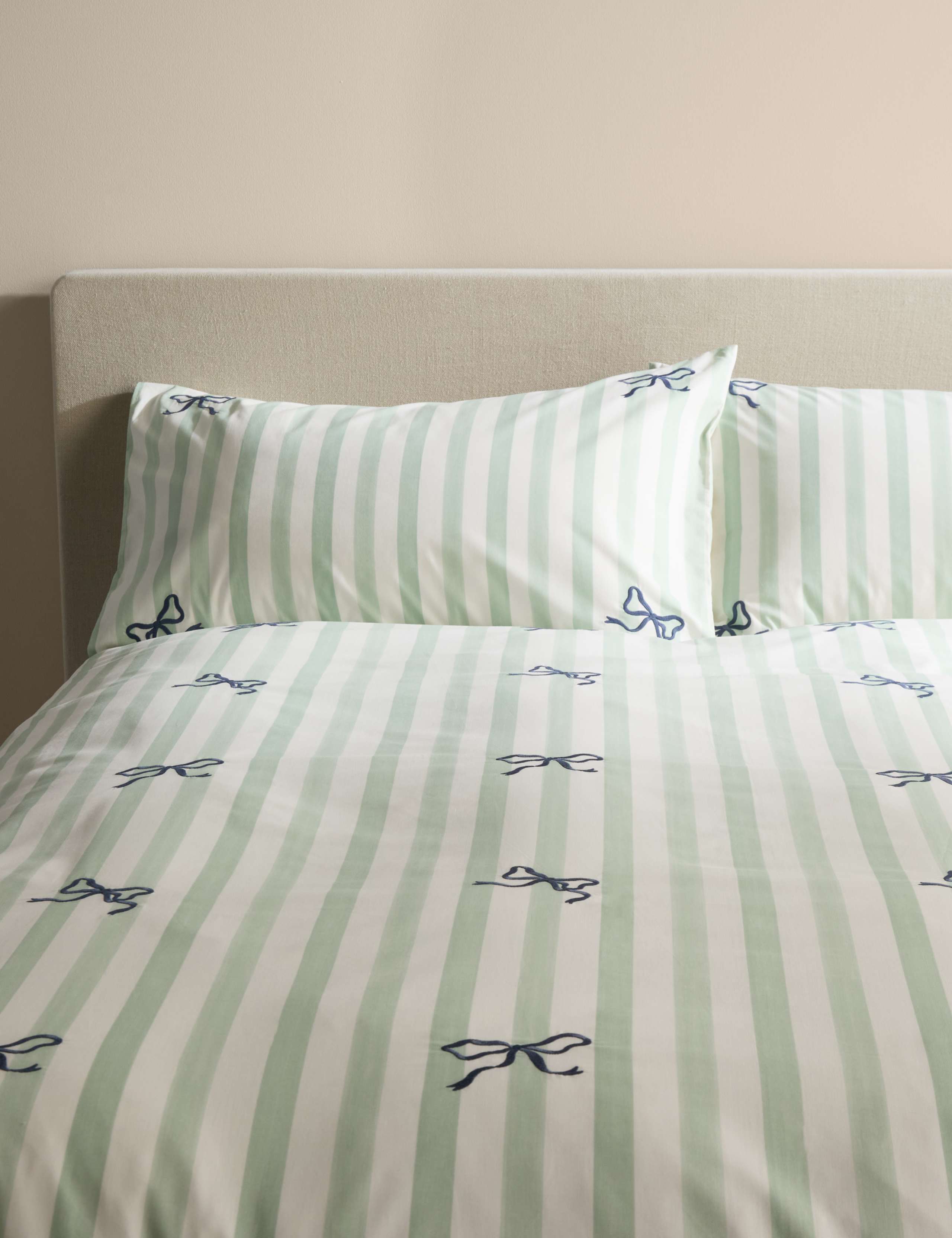 Pure cotton embroidered bow striped single bedding set, imported from the UK