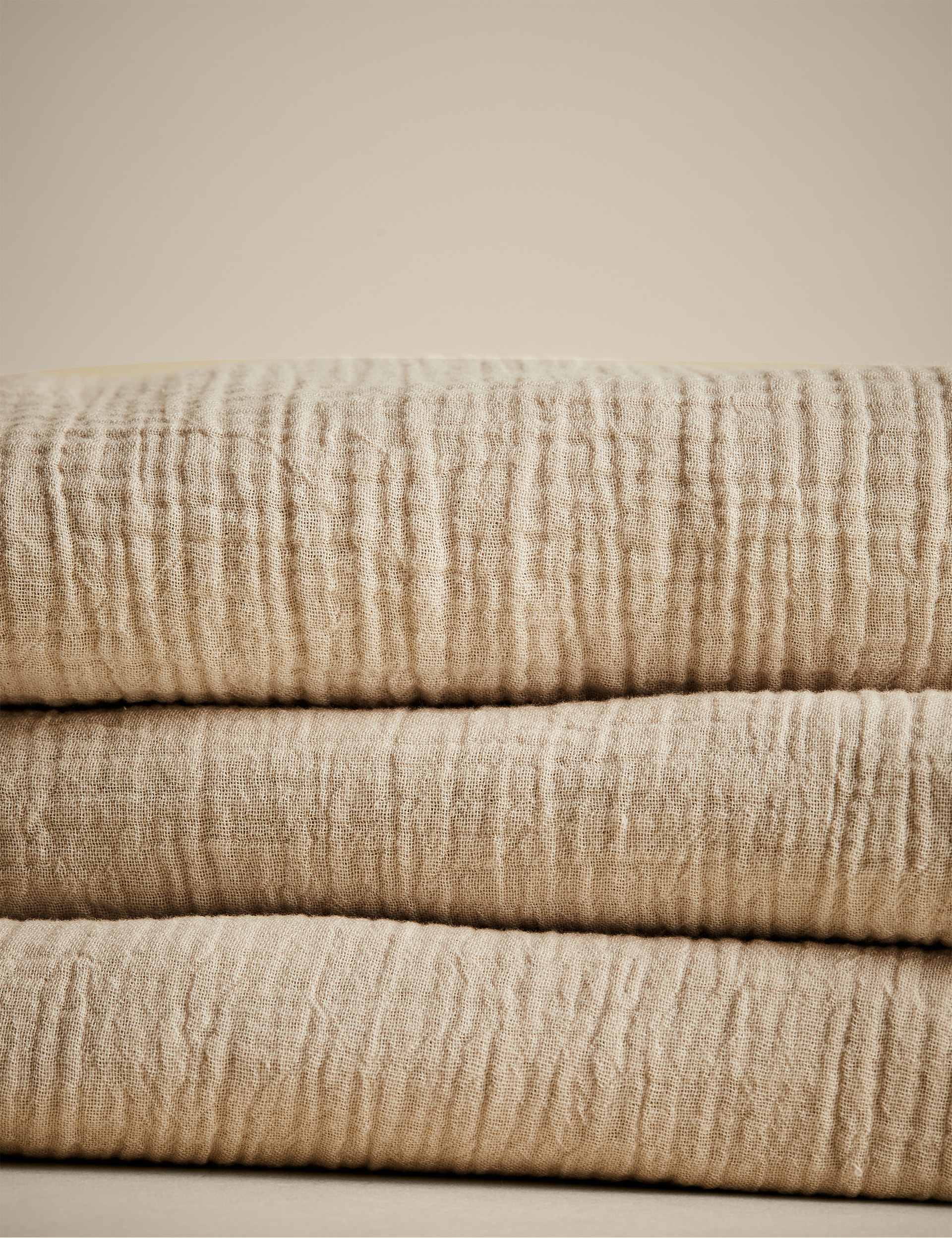 Pure cotton frayed edge muslin tablecloth 140x230 cm, imported from the UK