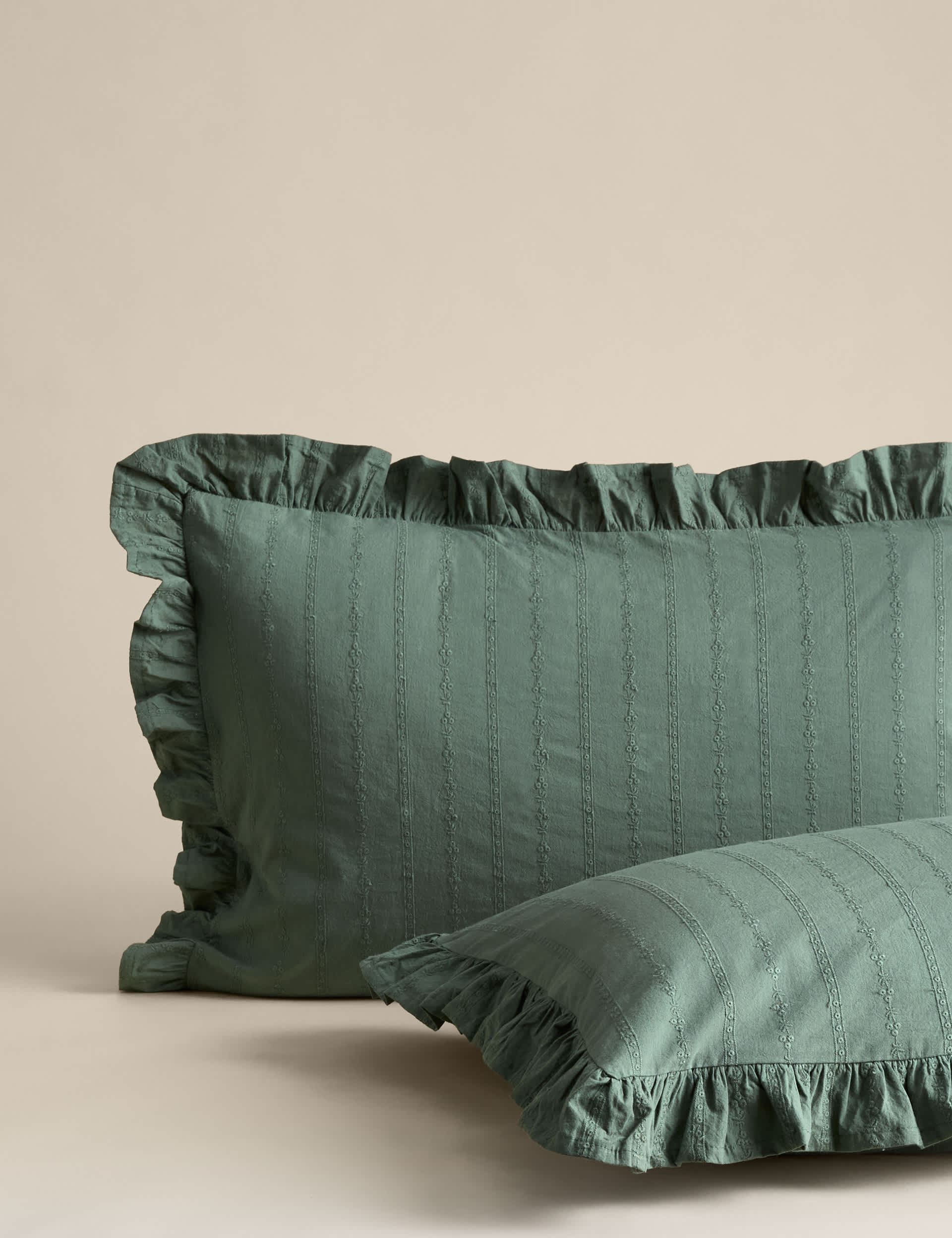 Pure cotton French ruffle embroidery bedding set, imported from the UK