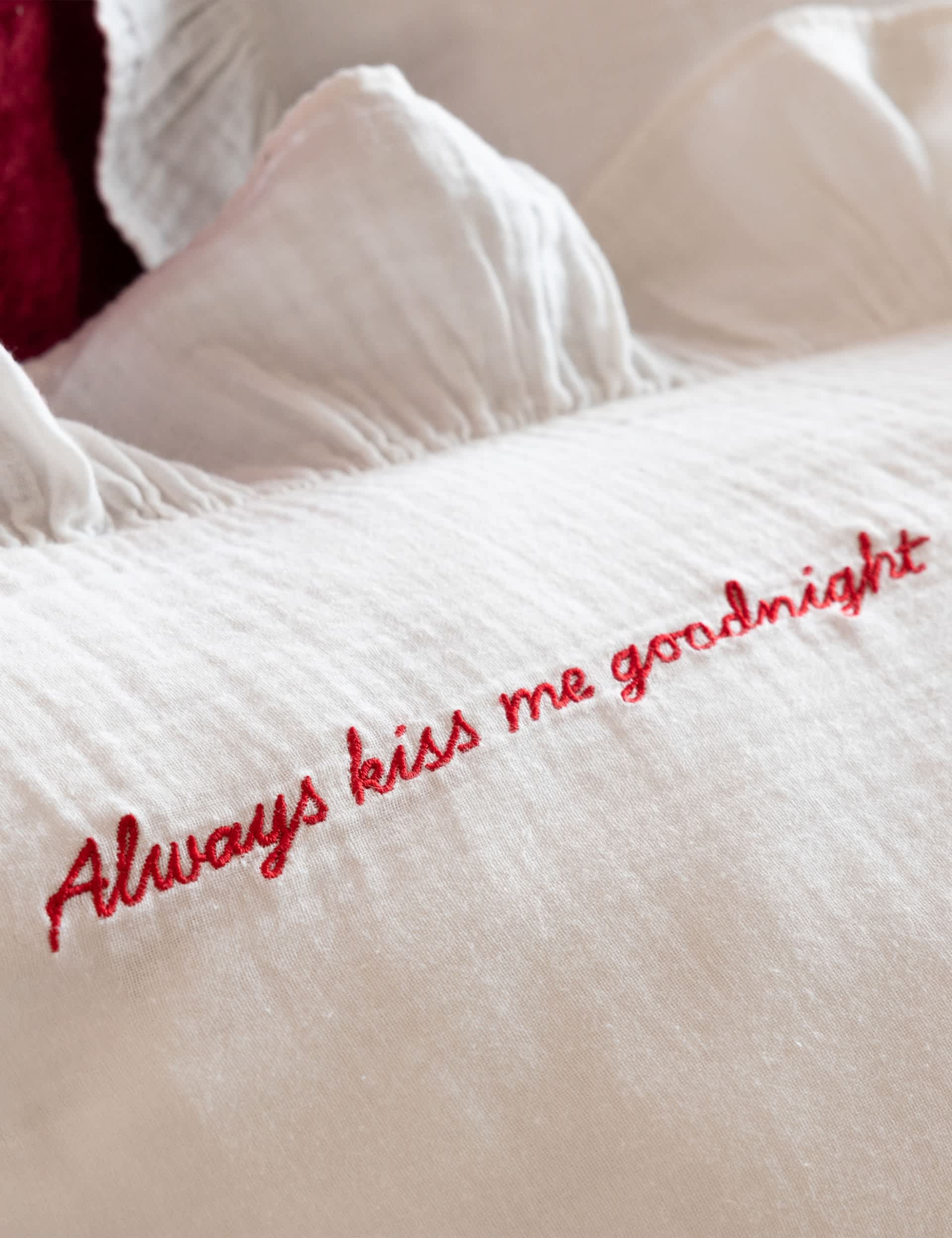 Rockett St George love note frill trim bedding set, UK version