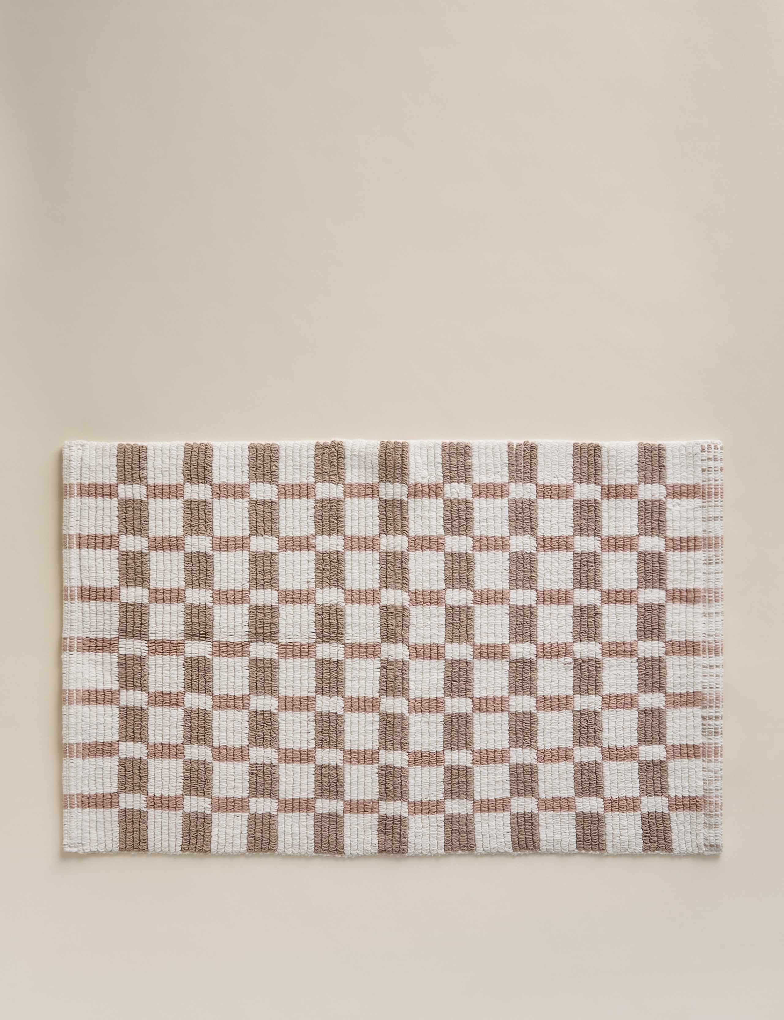 Cotton geometric bath mat 80x50 cm, imported from the UK