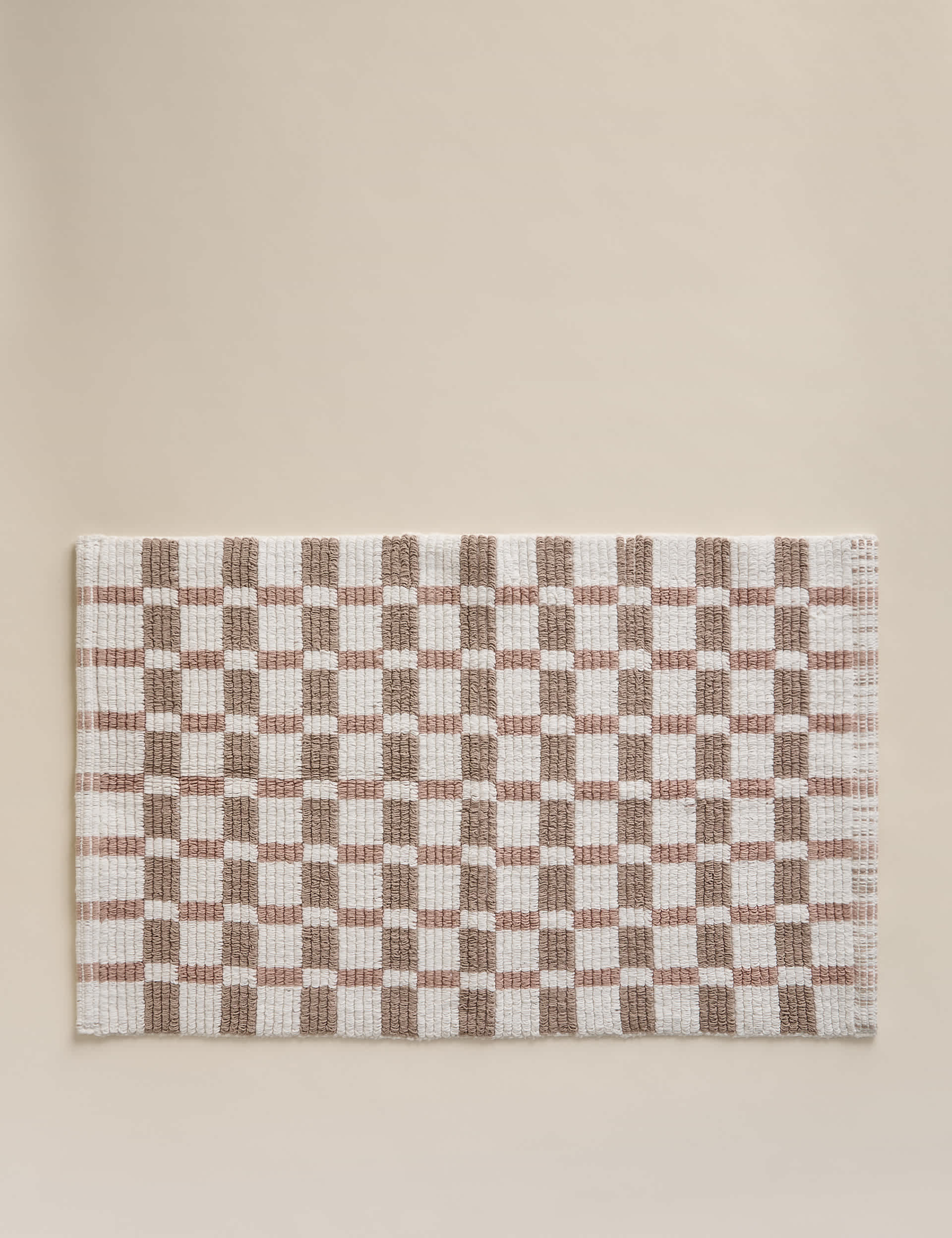 Cotton geometric bath mat 80x50 cm, imported from the UK