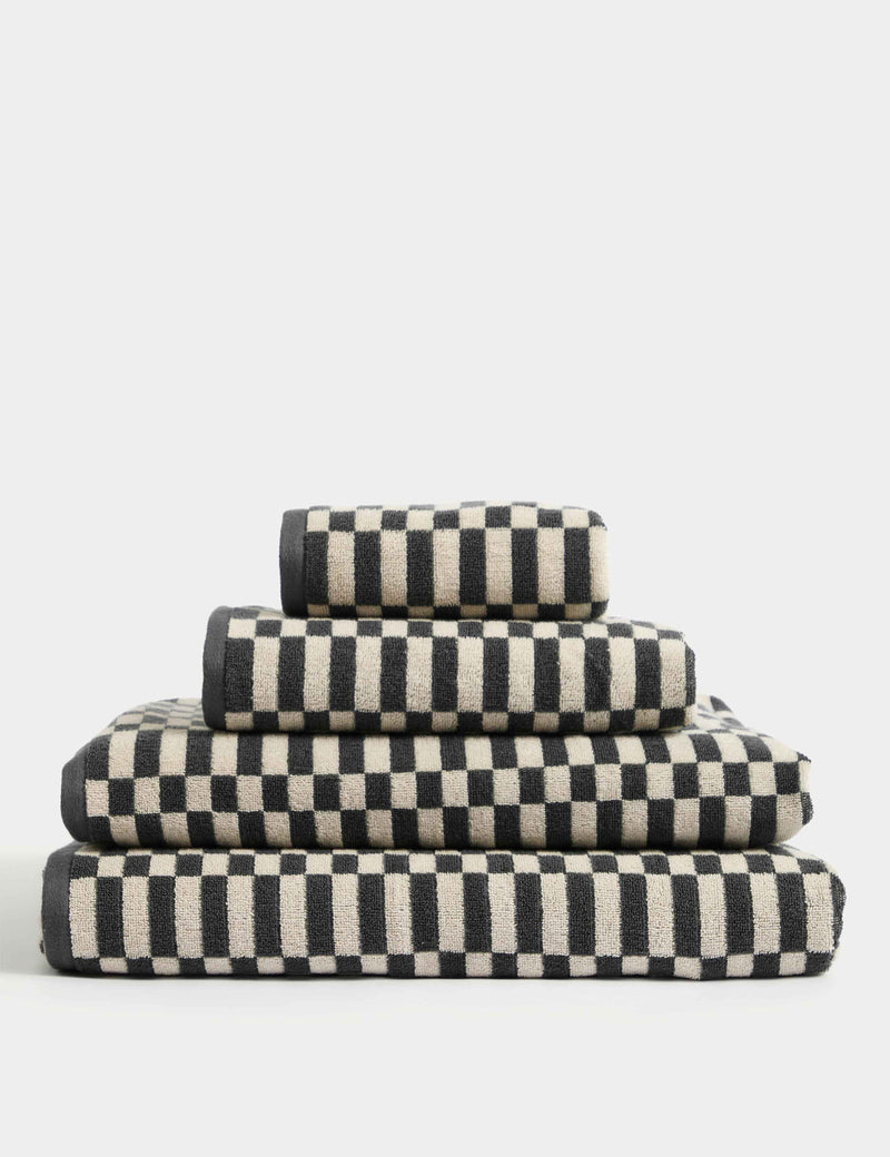 Geometric check bath towel, imported from the UK