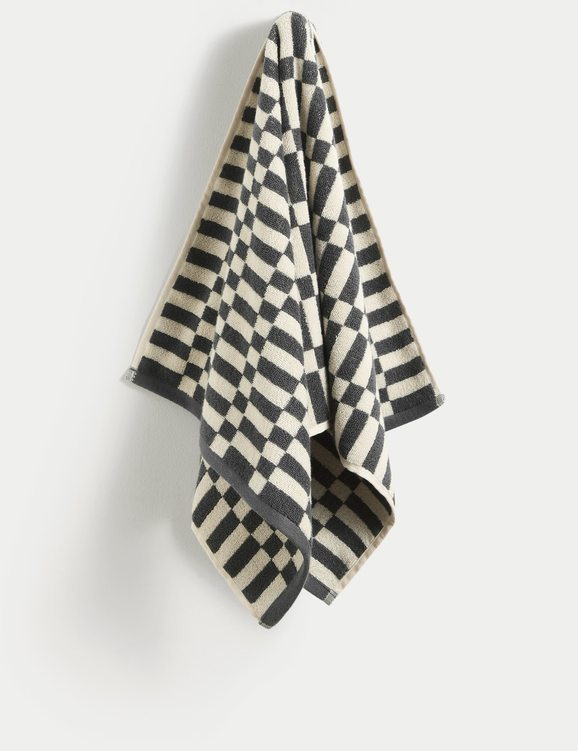 Geometric check bath towel, imported from the UK