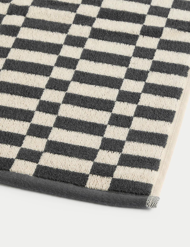 Geometric check bath towel, imported from the UK