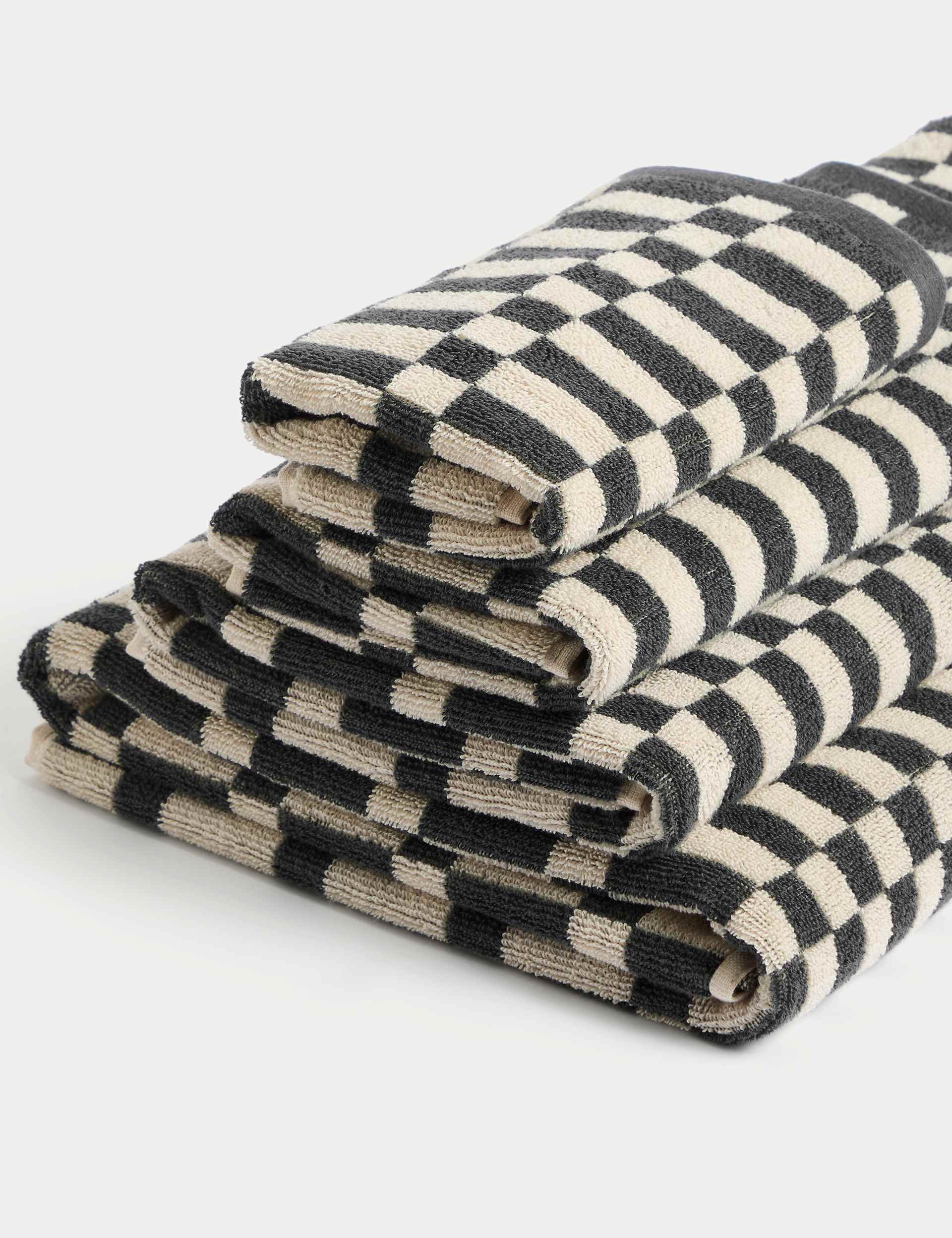 Geometric check bath towel, imported from the UK