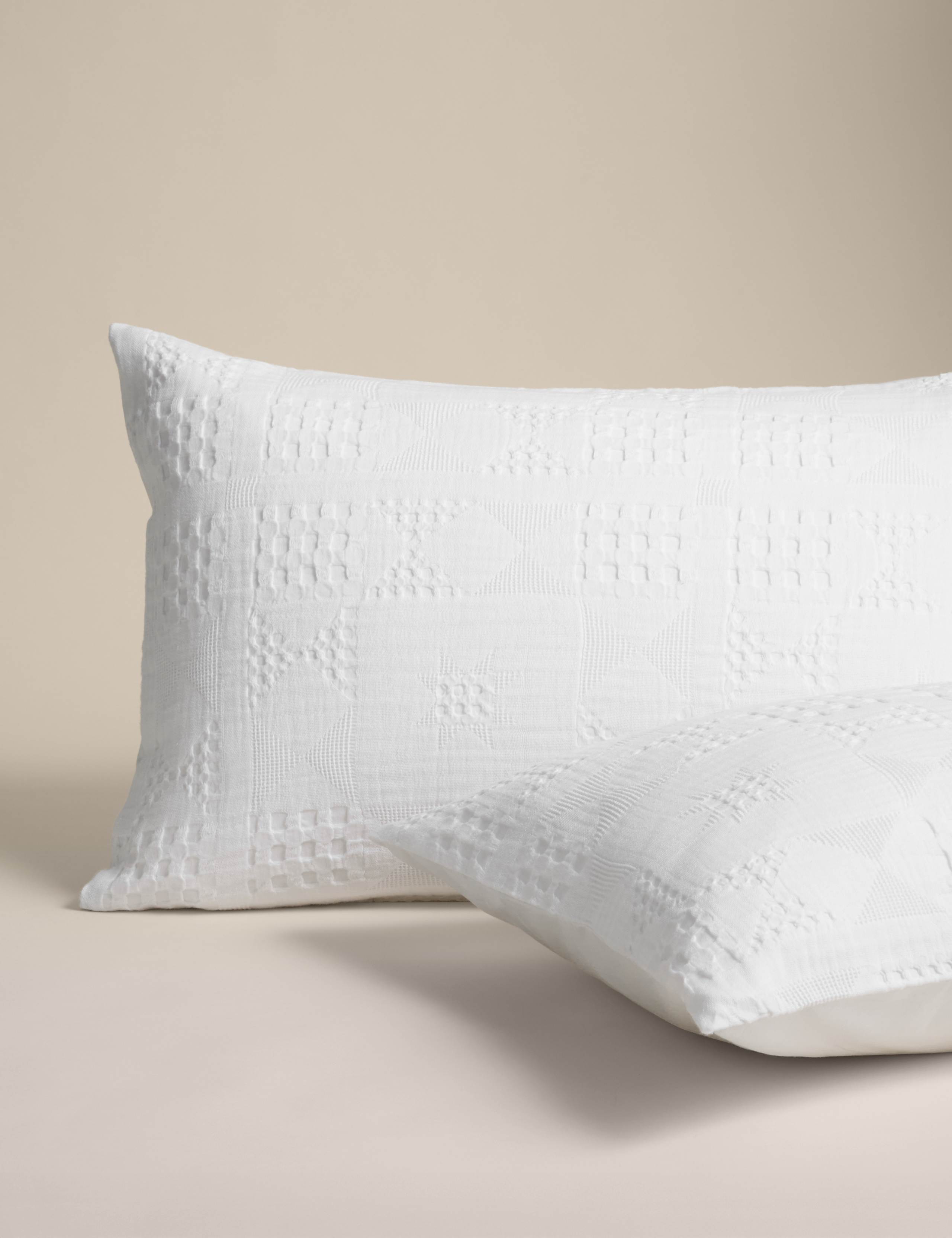 Pure cotton geometric jacquard bedding set - British product