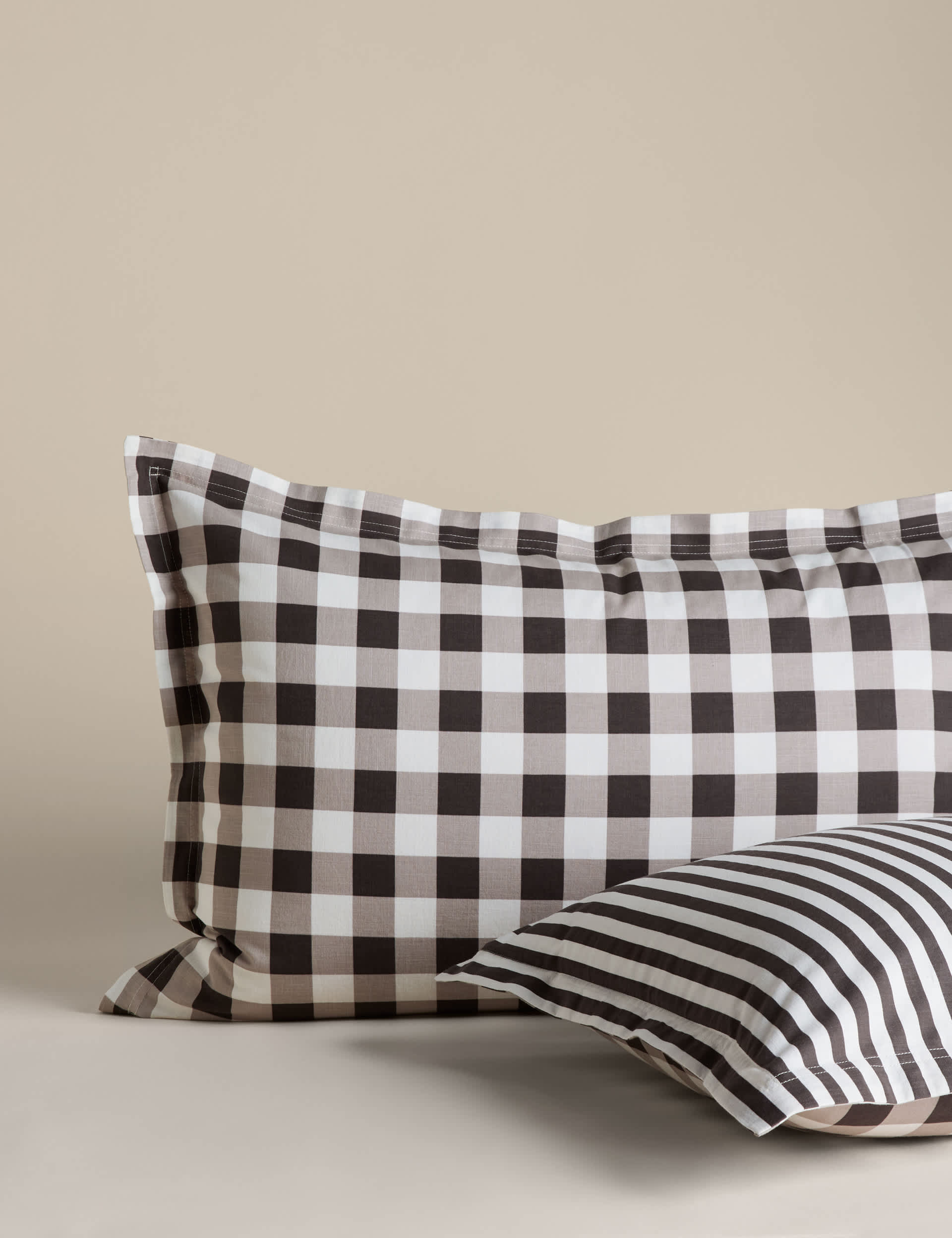 Pure cotton gingham bedding set, imported from the UK
