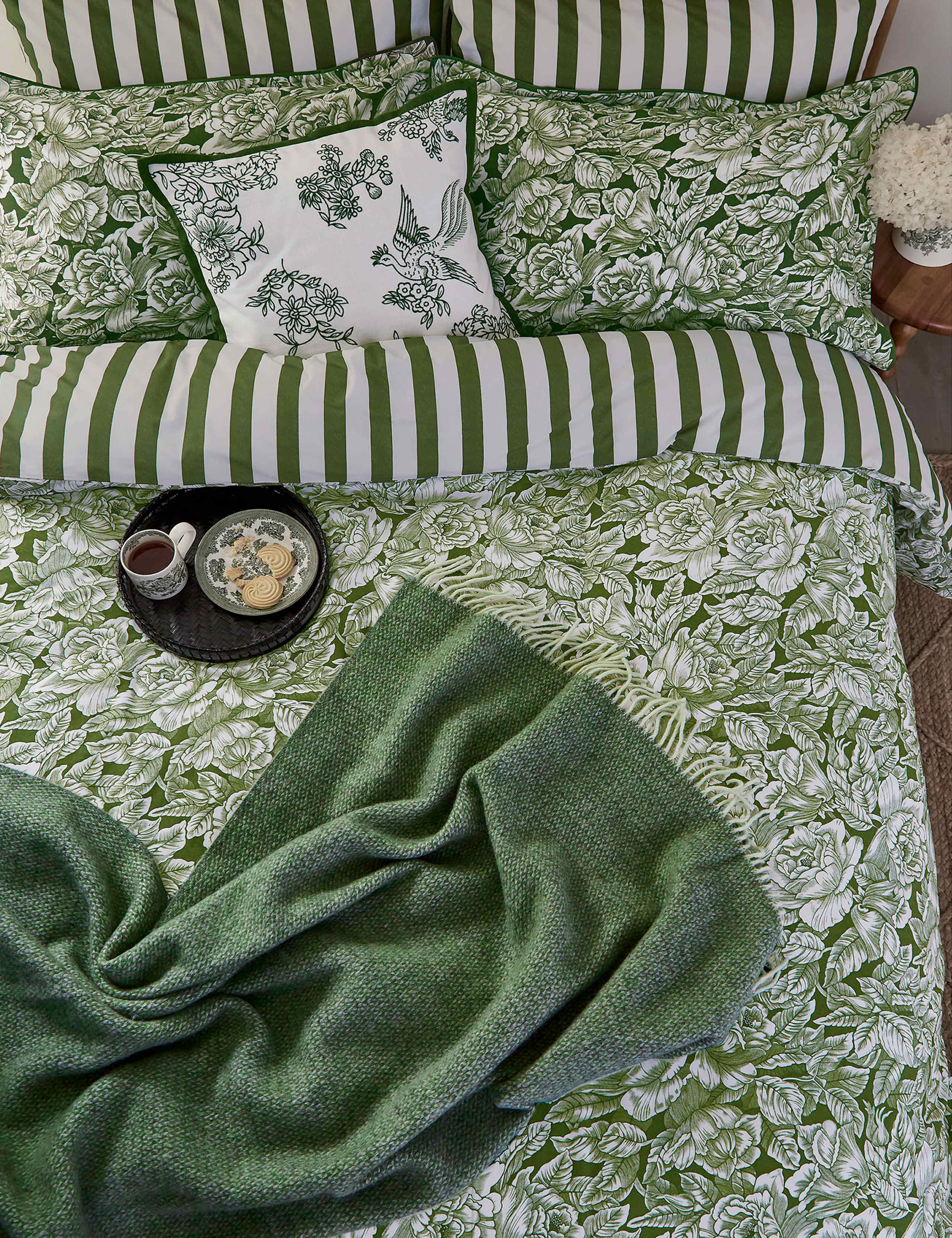 Bedeck of Belfast pure cotton hibiscus bedding set, imported from the UK