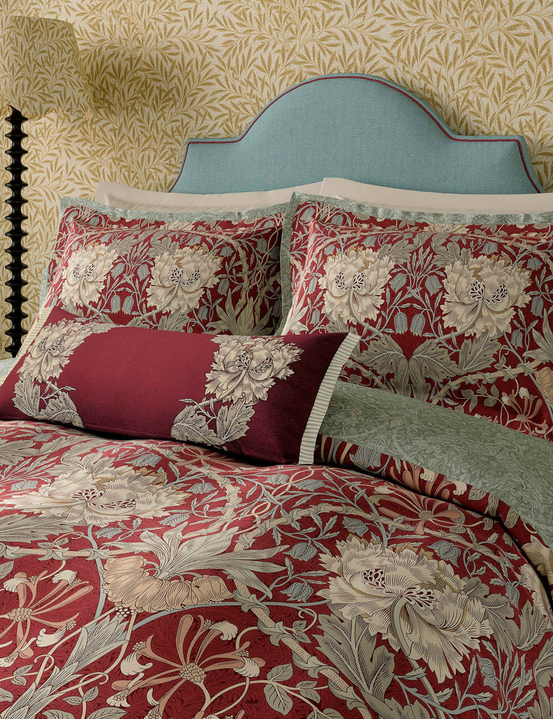 Morris & Co Honeysuckle & Tulip bedding set (British brand)