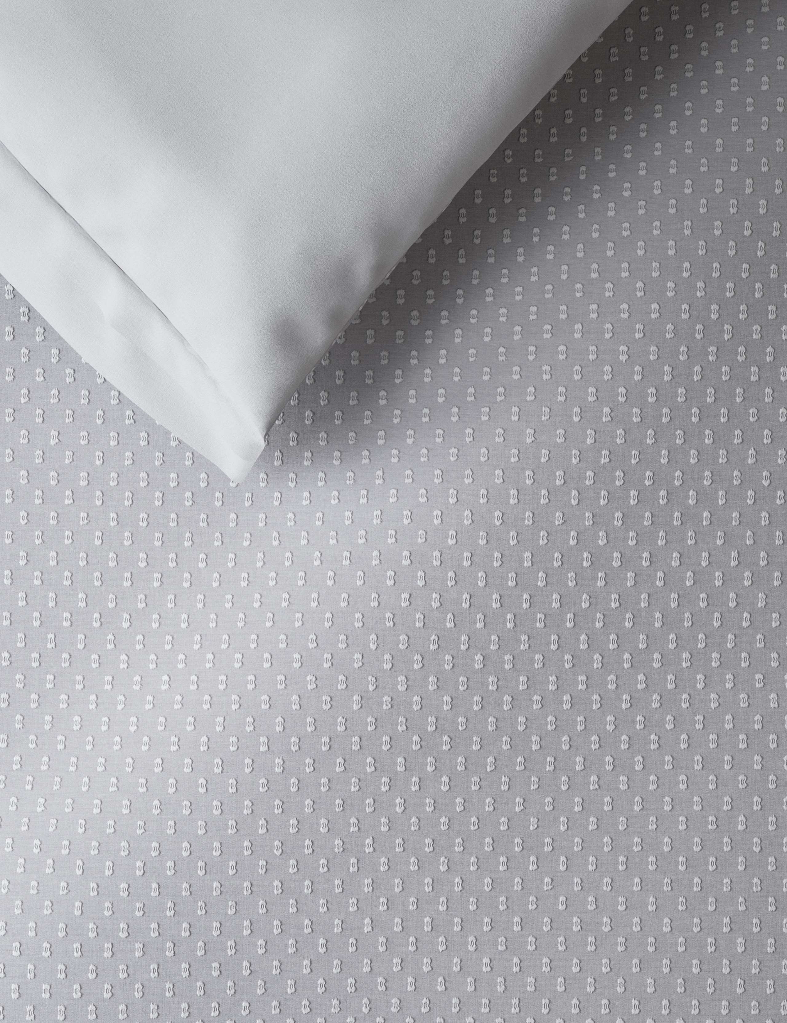 Pure cotton iris spotty dobby bedding set, imported from the UK