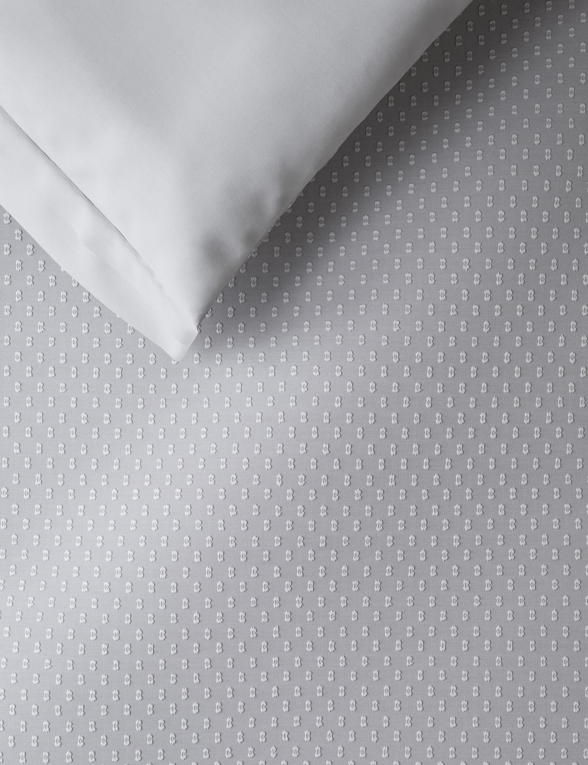 Pure cotton iris spotty dobby bedding set, imported from the UK
