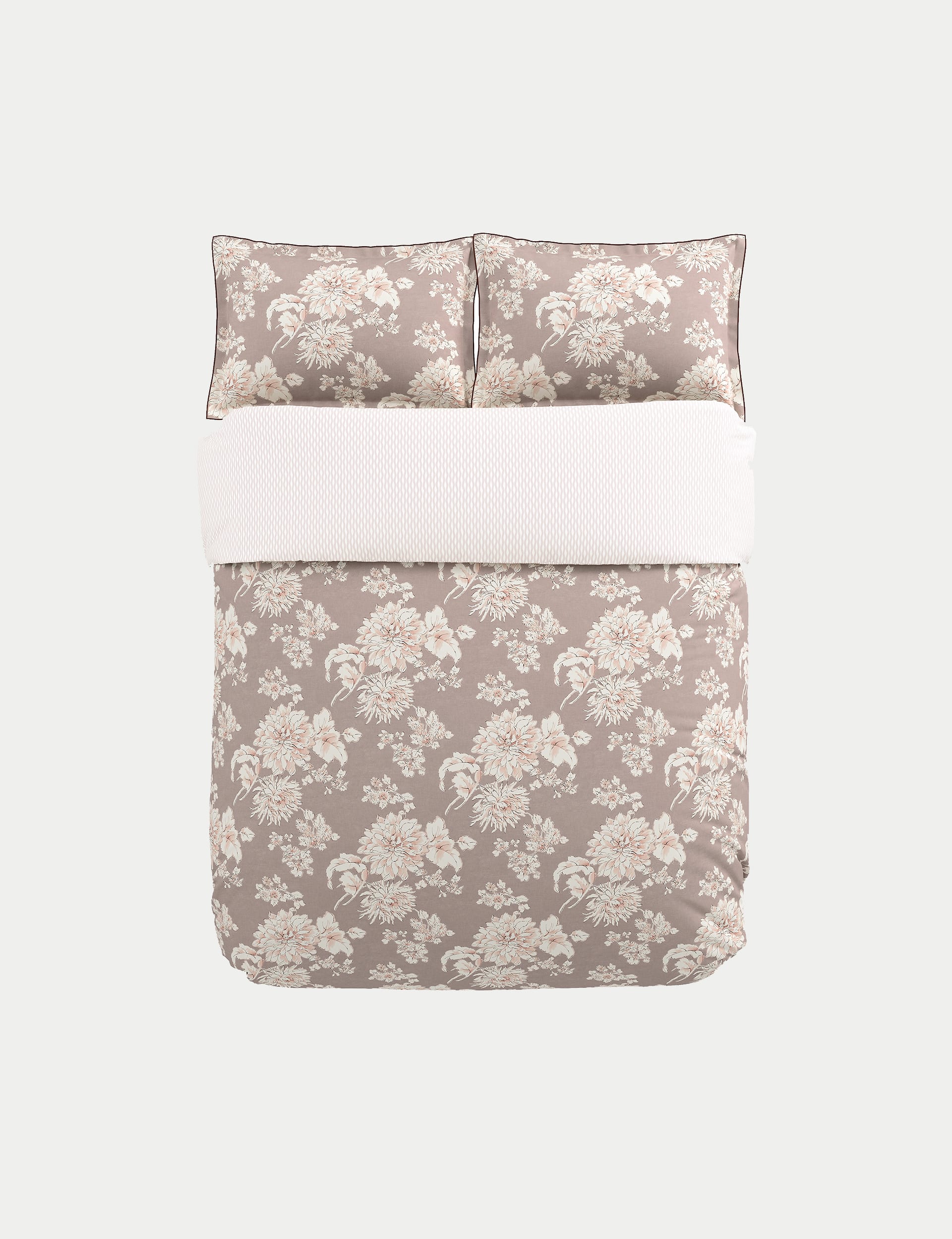 Bedeck of Belfast Kassi King bedding set, imported from the UK